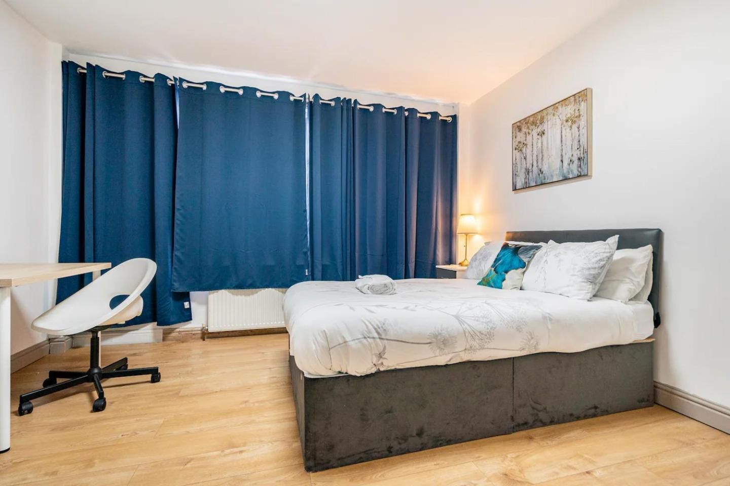 Double Room with Shared Bathroom