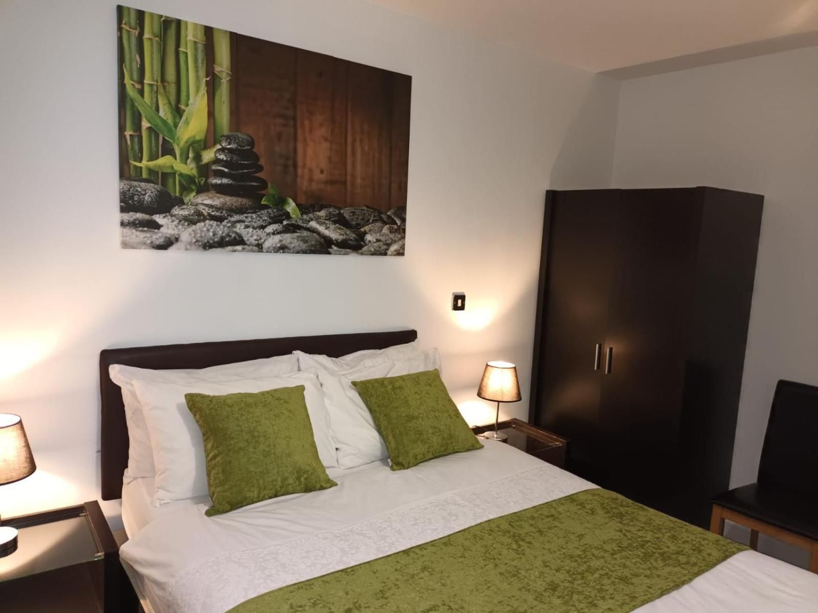 Two-Bedroom Apartment with City View