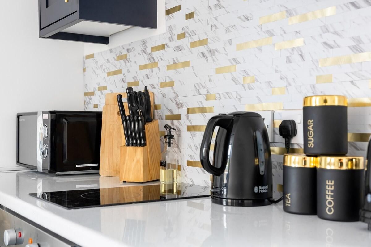 220026111b1ae46d53fefa46e3a17042