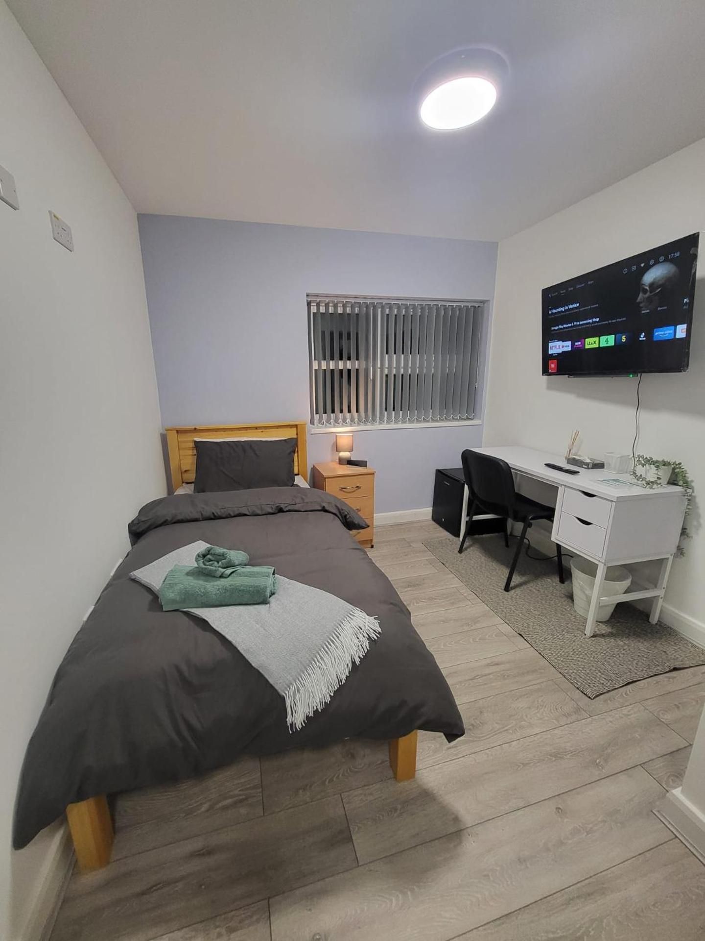 Single Room with Private Bathroom