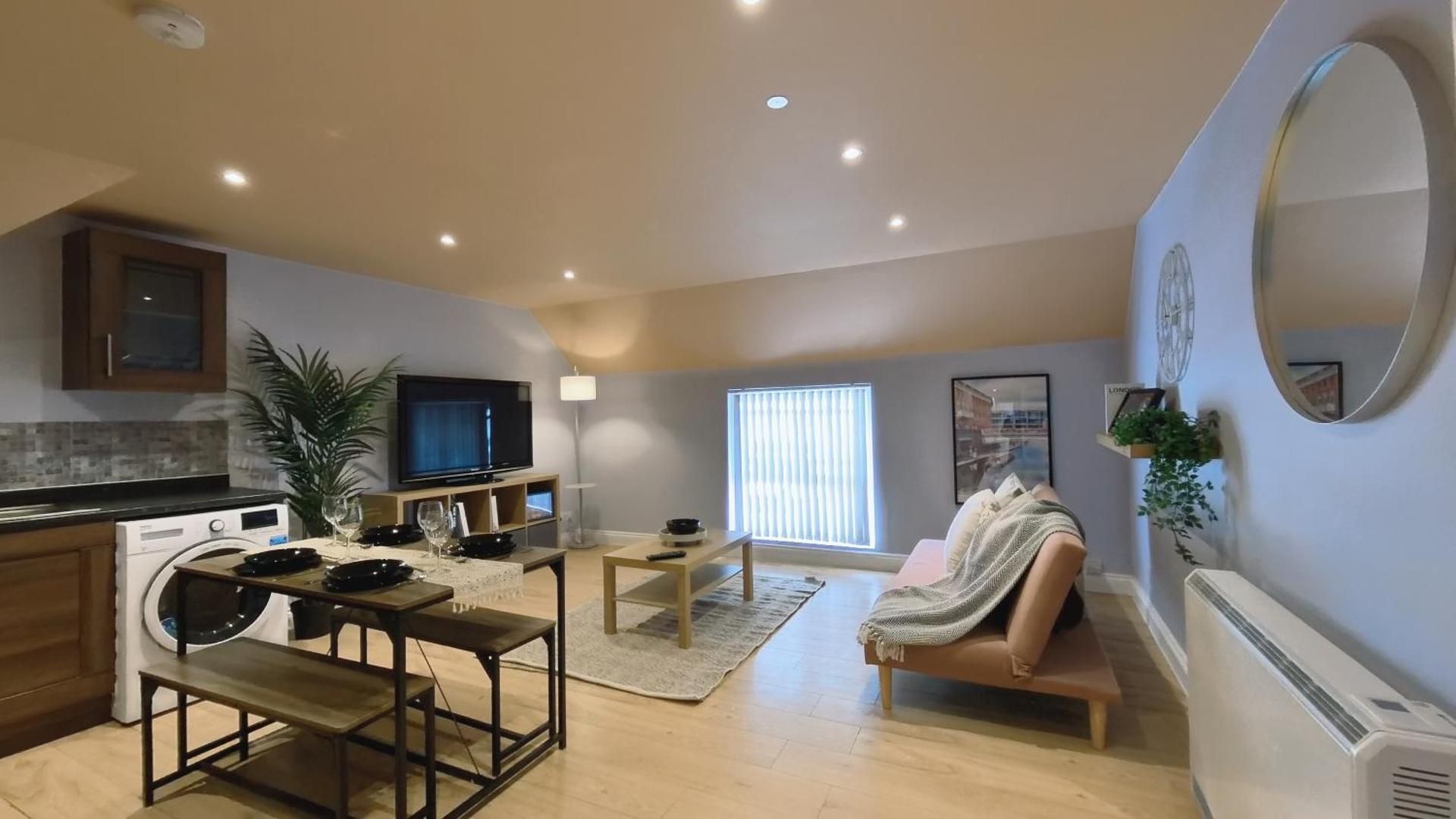 Two-Bedroom Deluxe Apartment