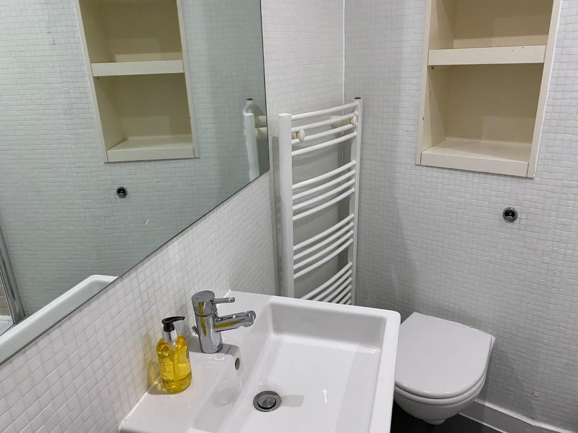 Studio Apartment