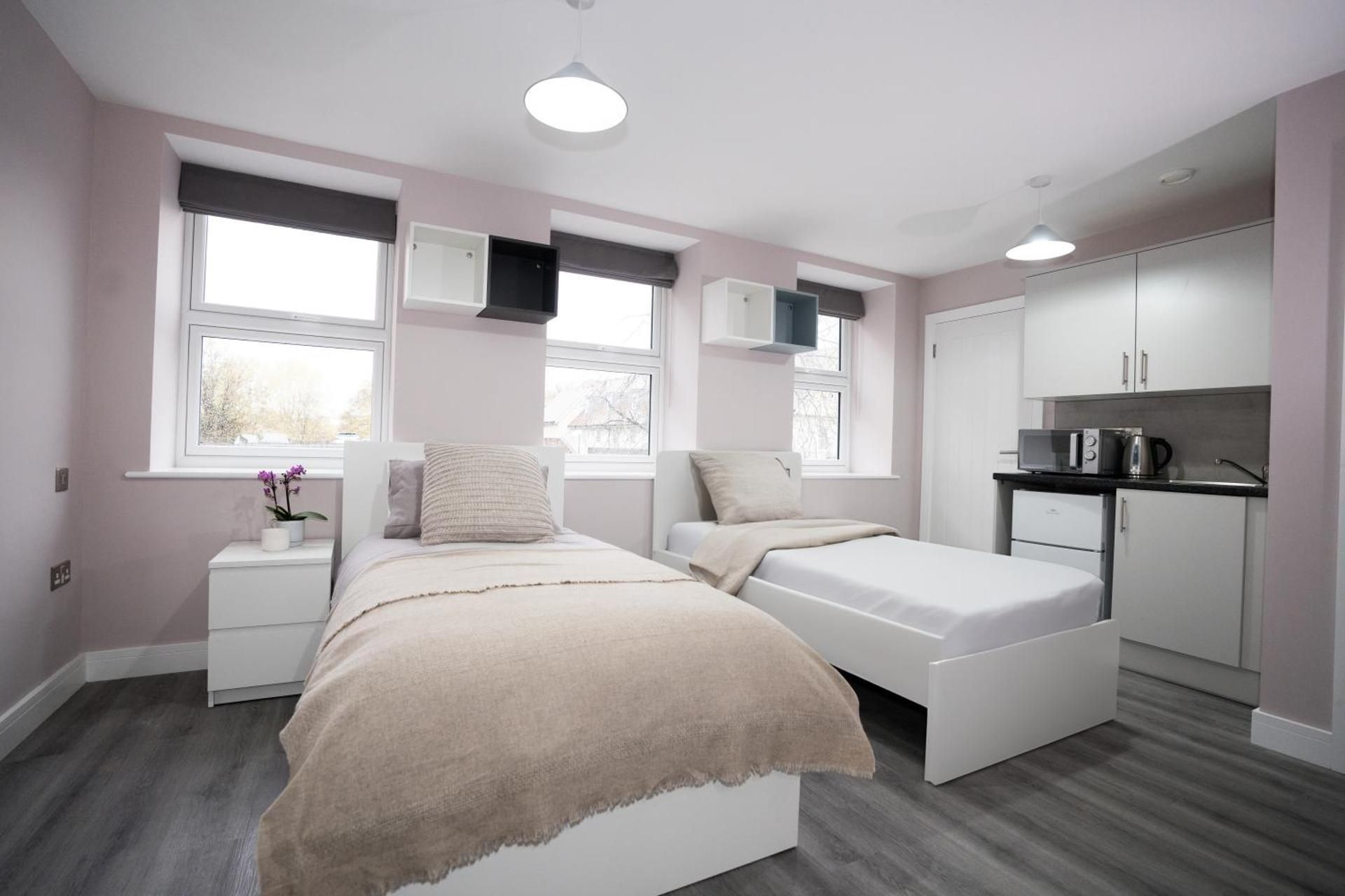 Twin Room with Private Bathroom