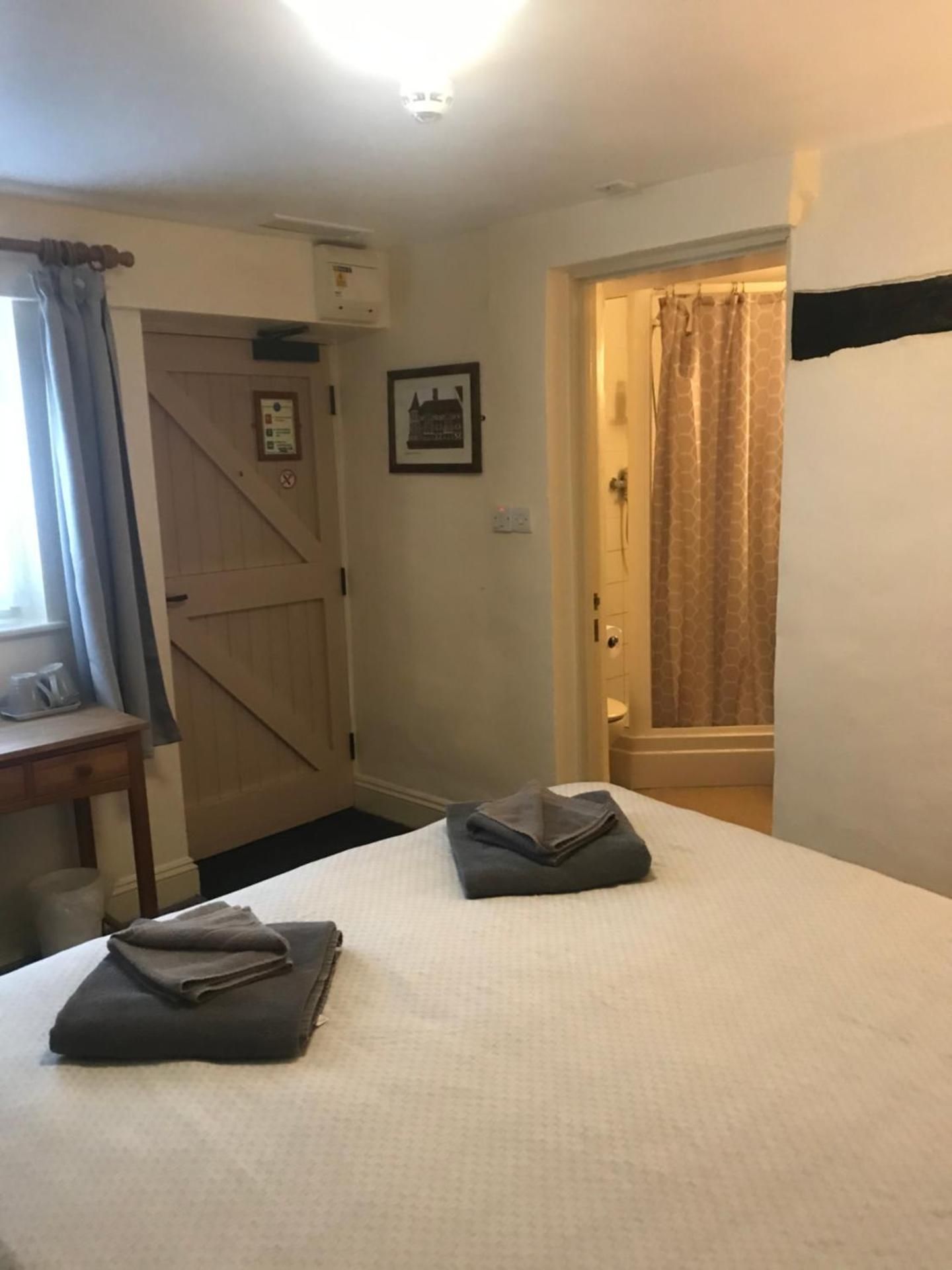 Double Room with Private Bathroom