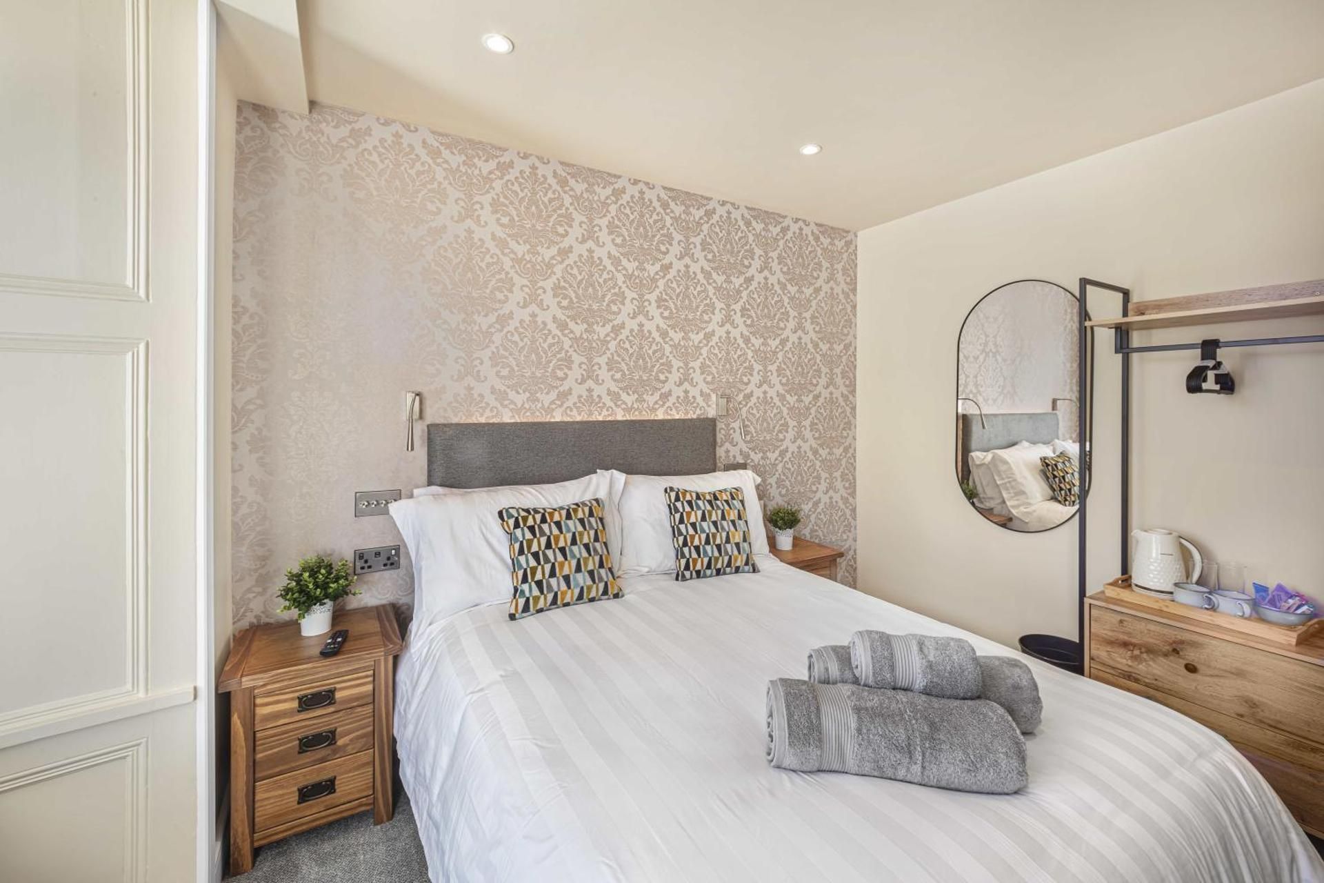 Double Room with Private Bathroom