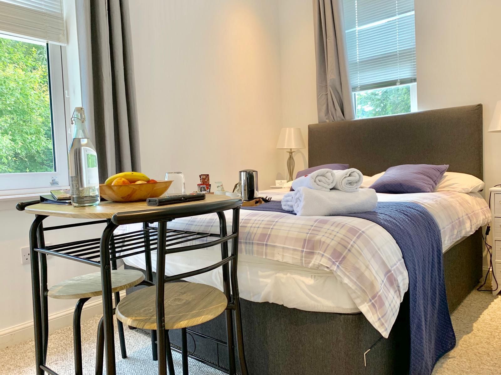 Single room-Ensuite with Shower-Small Double