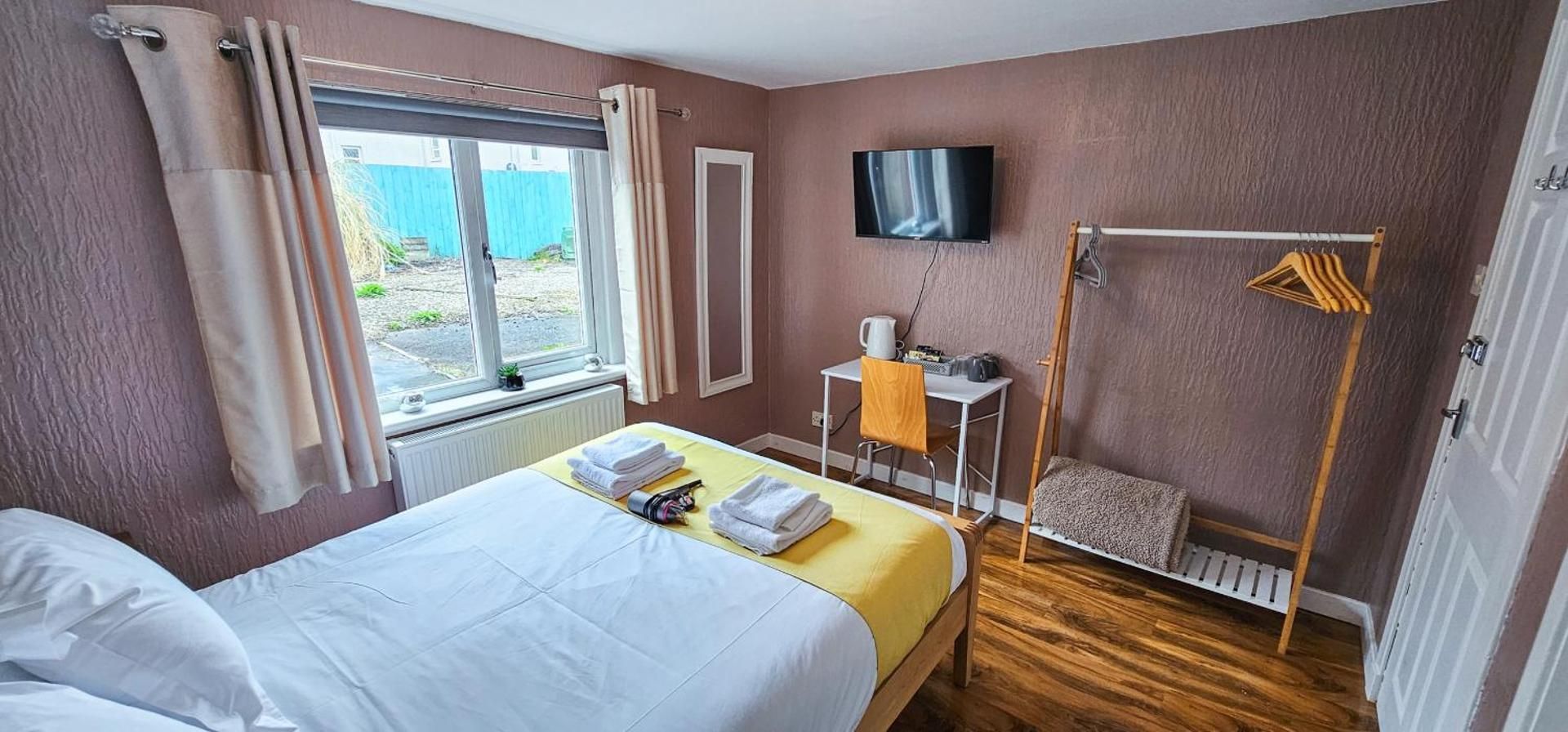 Double Room with Private Bathroom