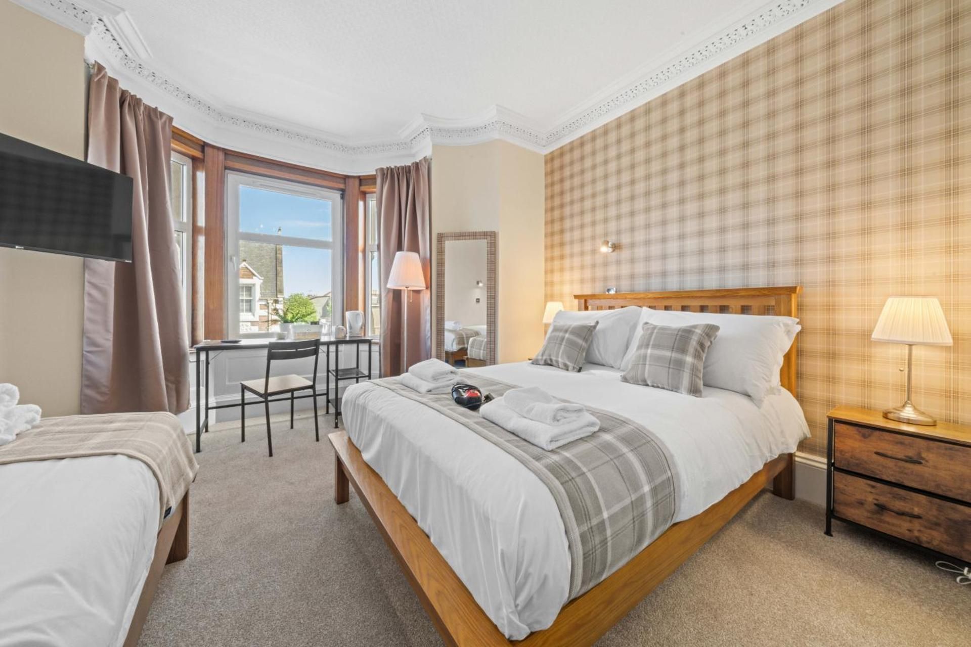 Comfort Triple Room