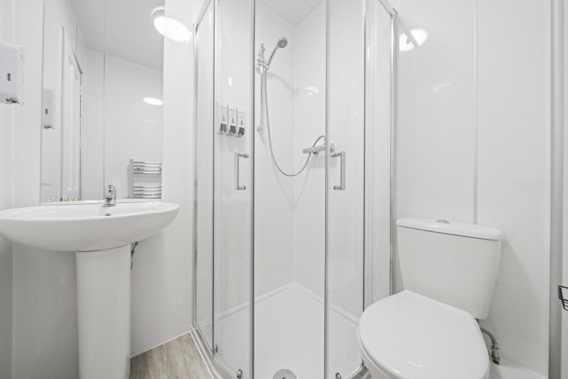 Comfort Triple Room