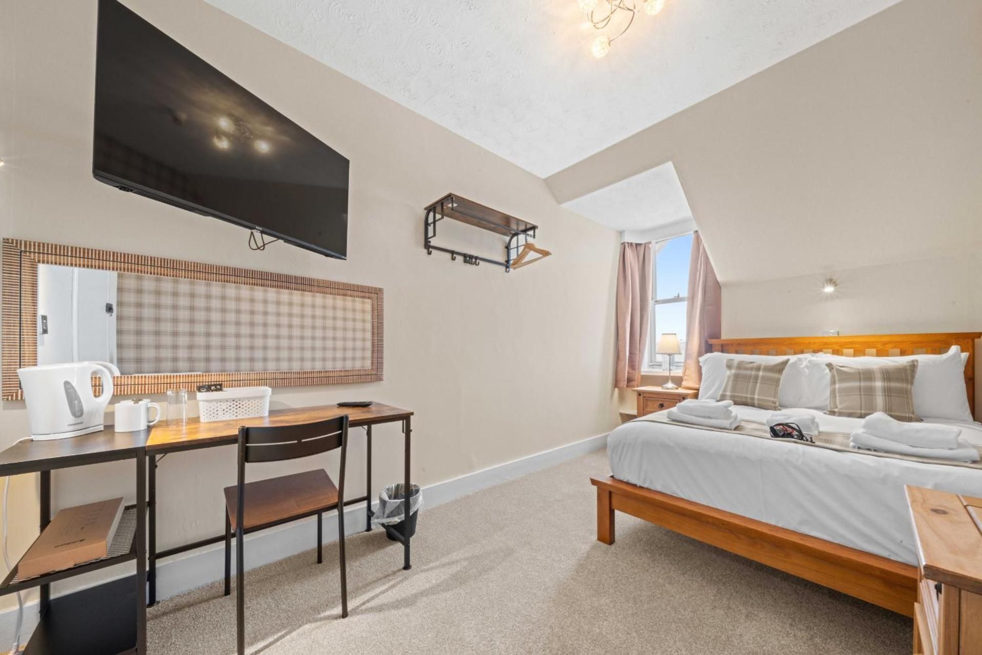 Double Room with Shared Bathroom