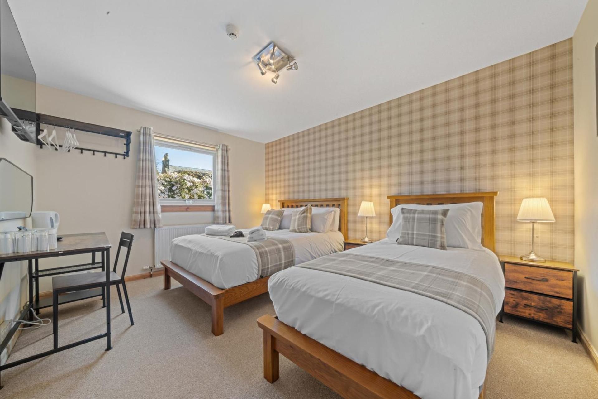 Triple Room with Shared Bathroom