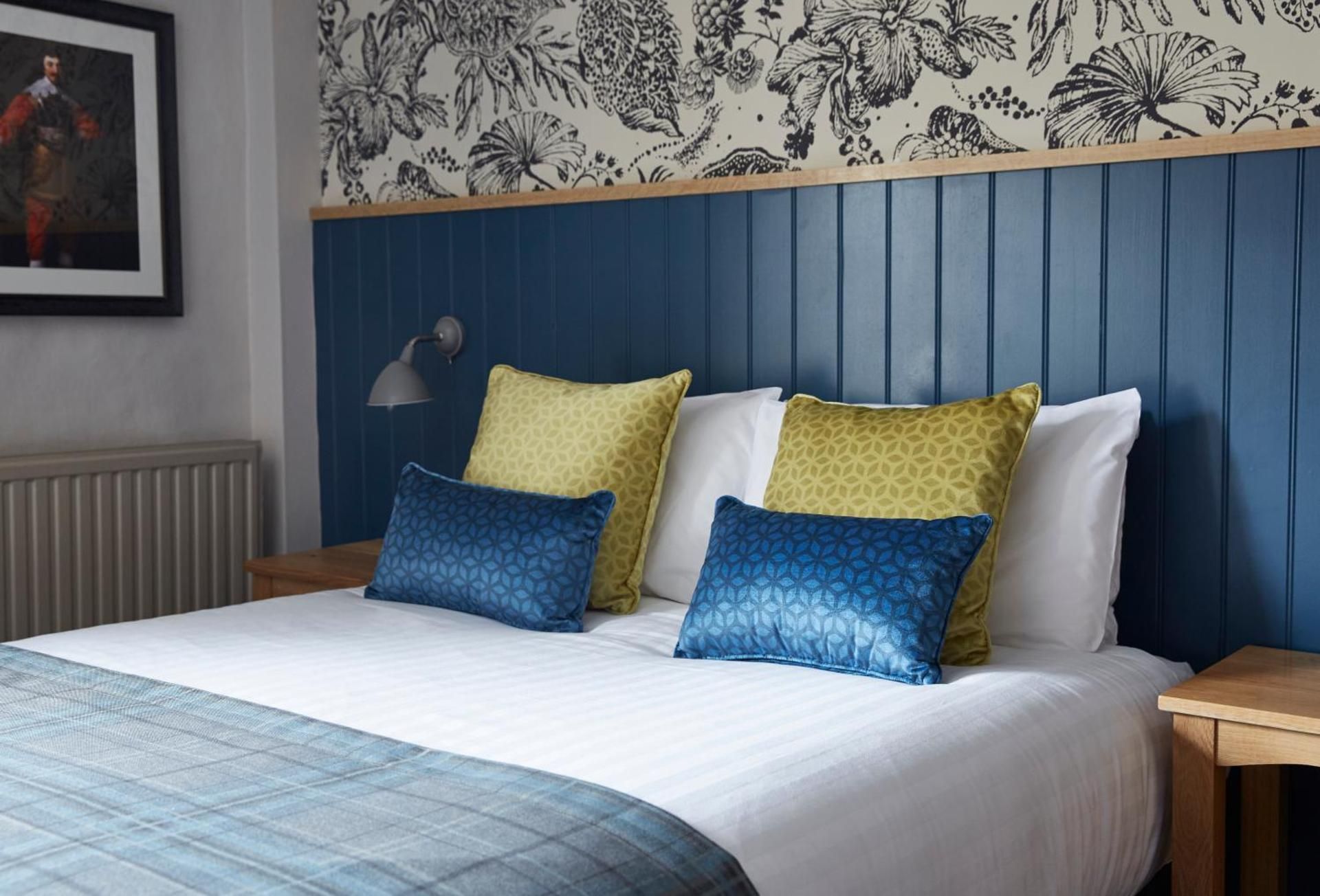 The Bear Hotel by Greene King Inns Standard Double Room 2