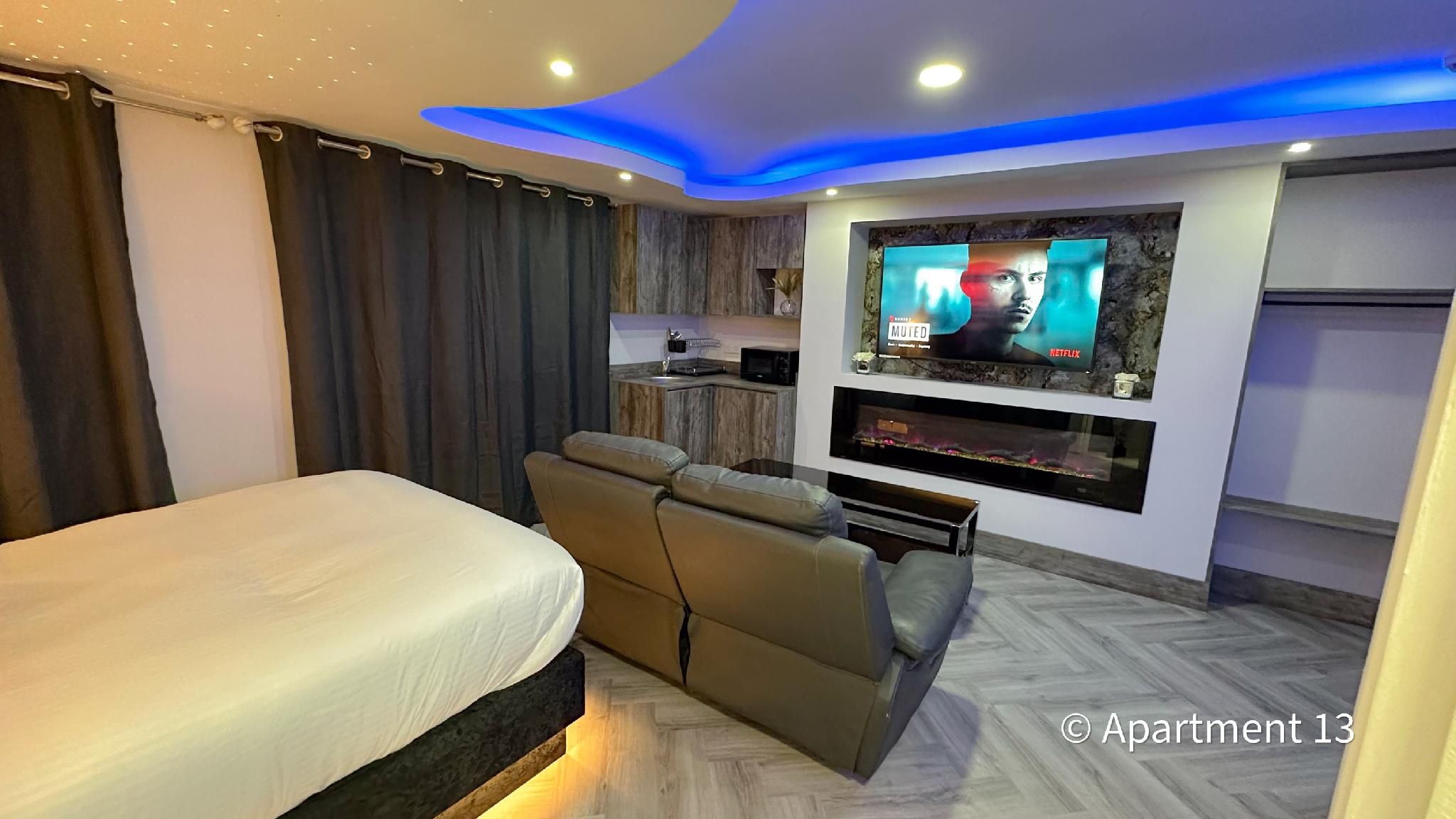 Apartment-Premier-Whirlpool bath-Apartment 13