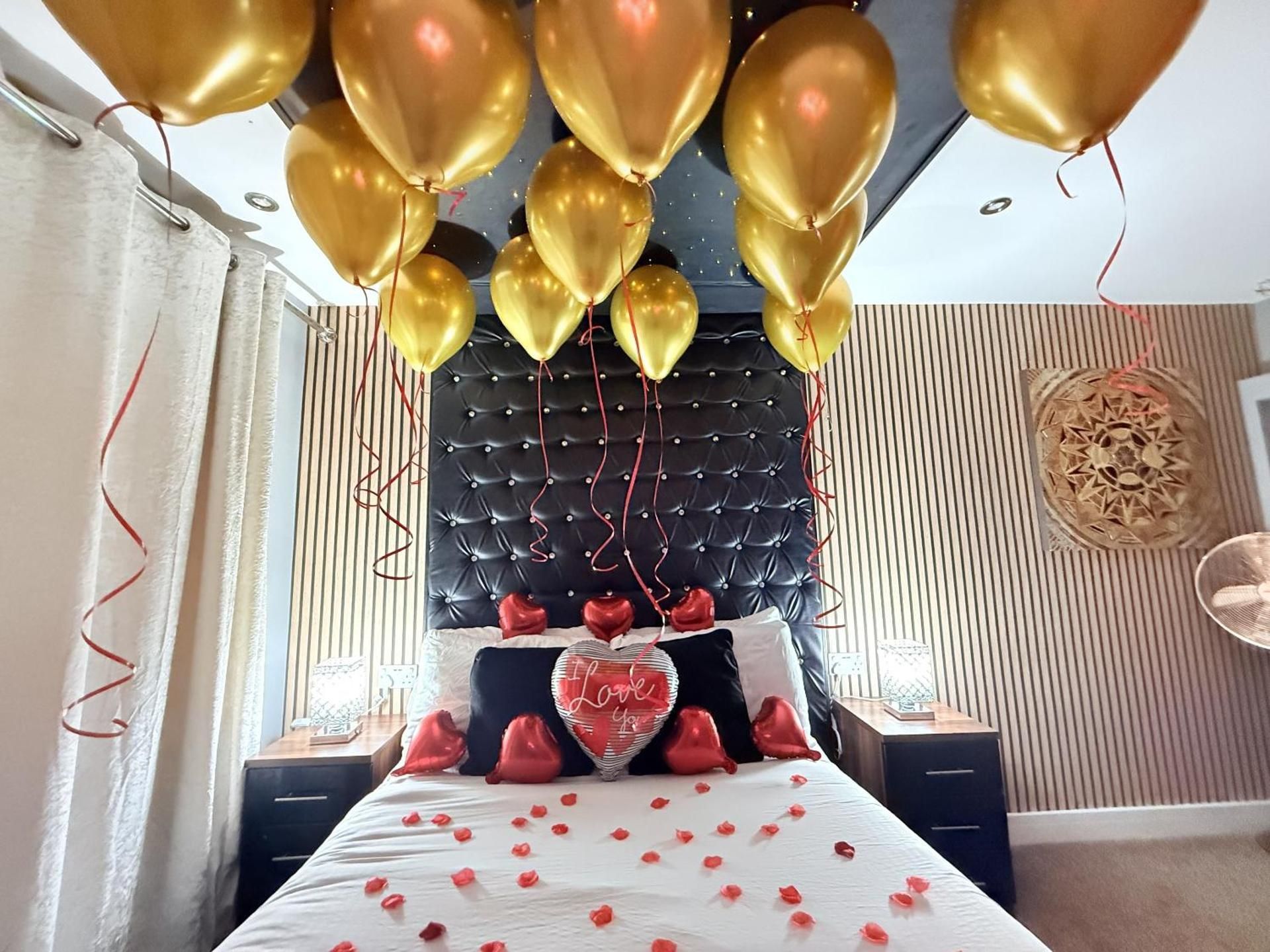 Mansa Apartments One-Bedroom Apartment with Spa Bath 2