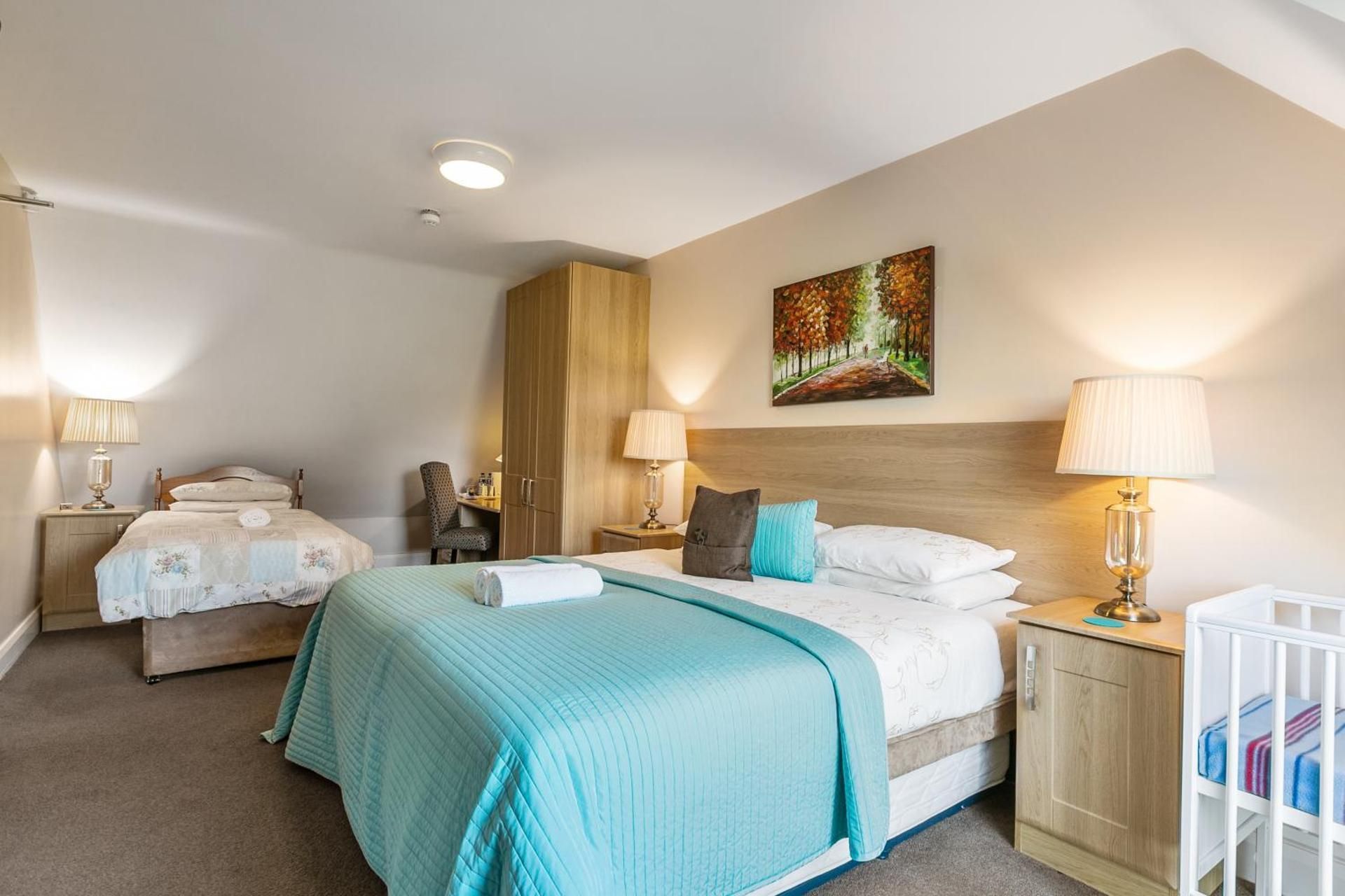 Large Double or Twin Room
