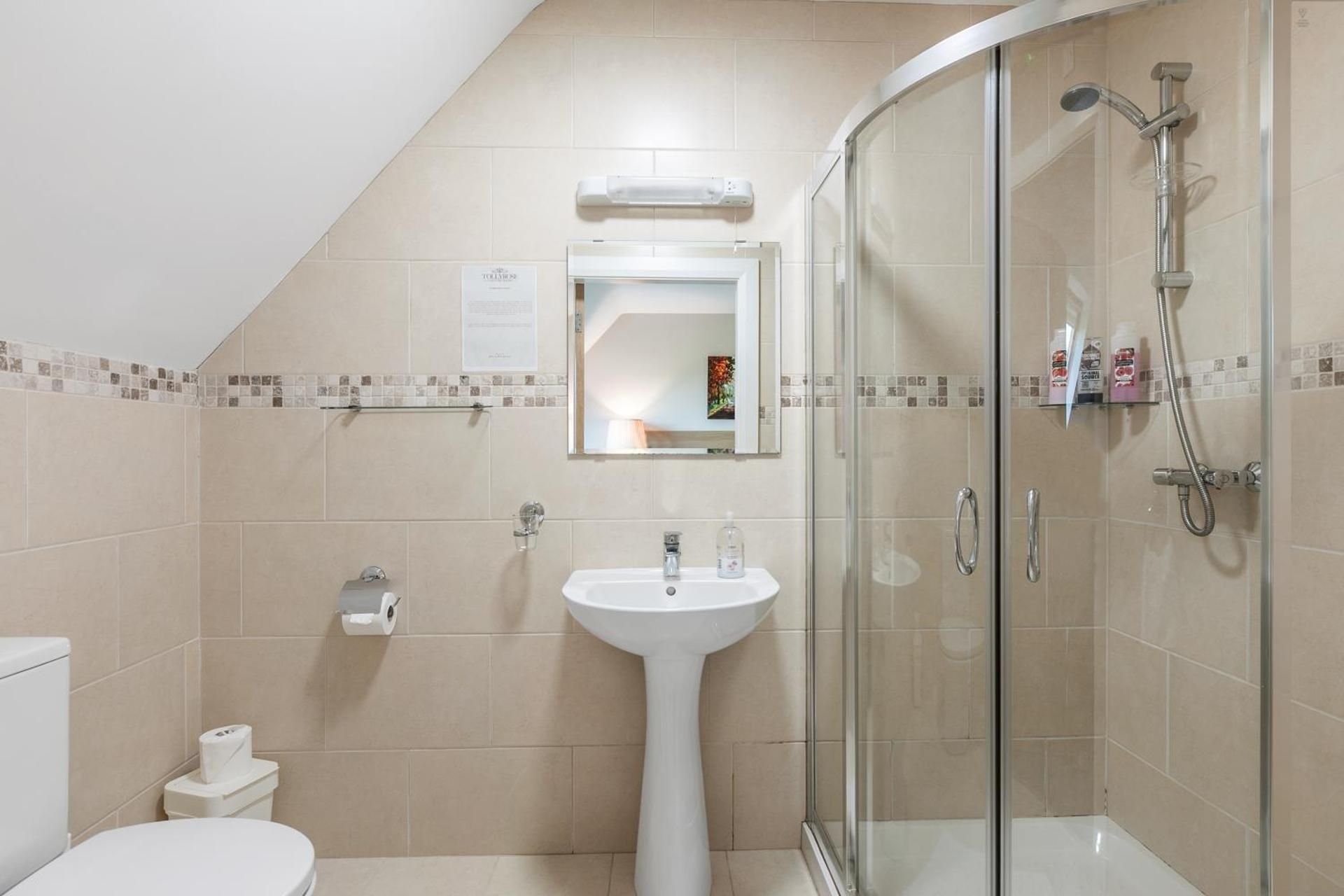 Large Double or Twin Room