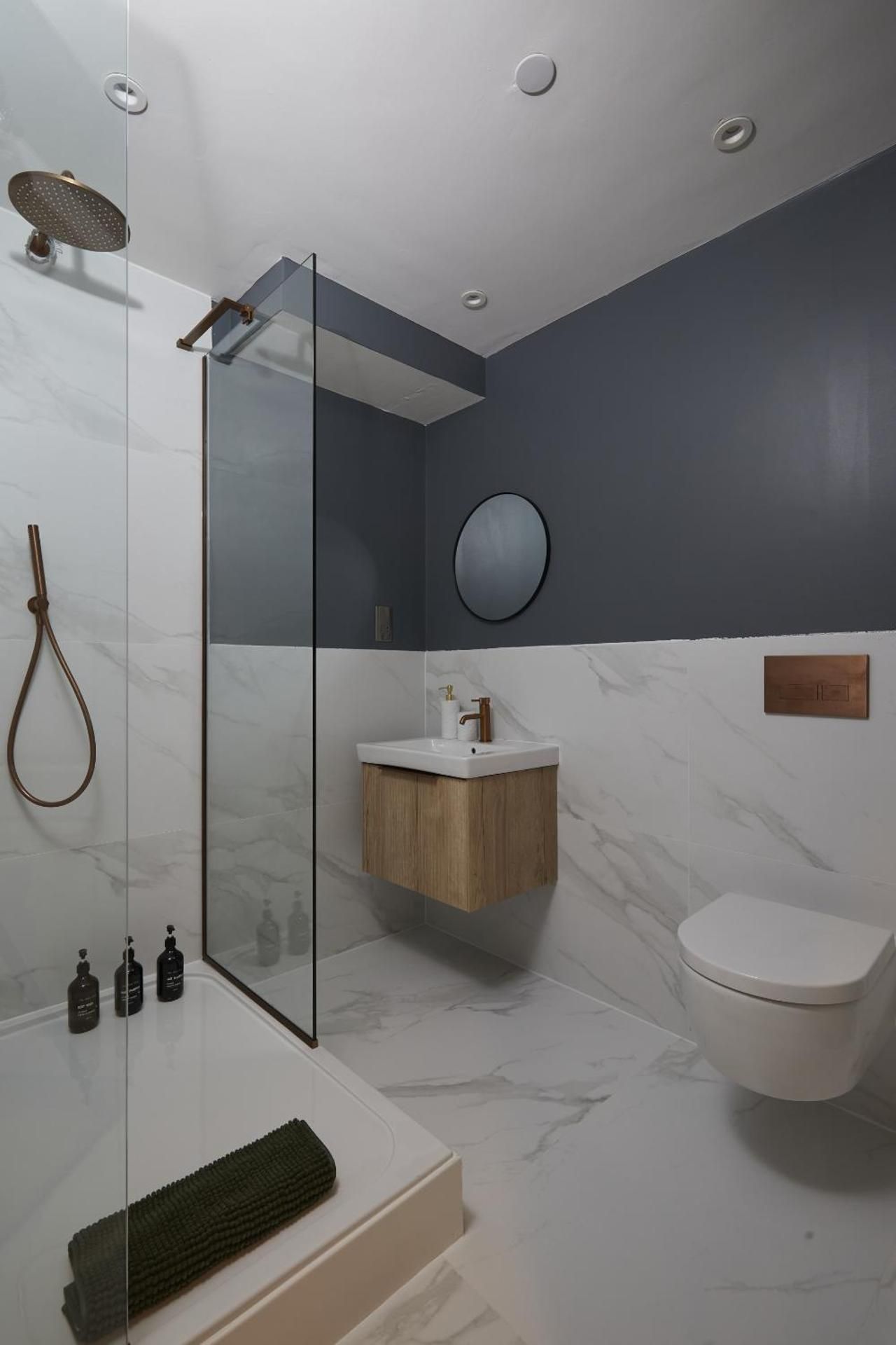One-Bedroom Premier Apartment