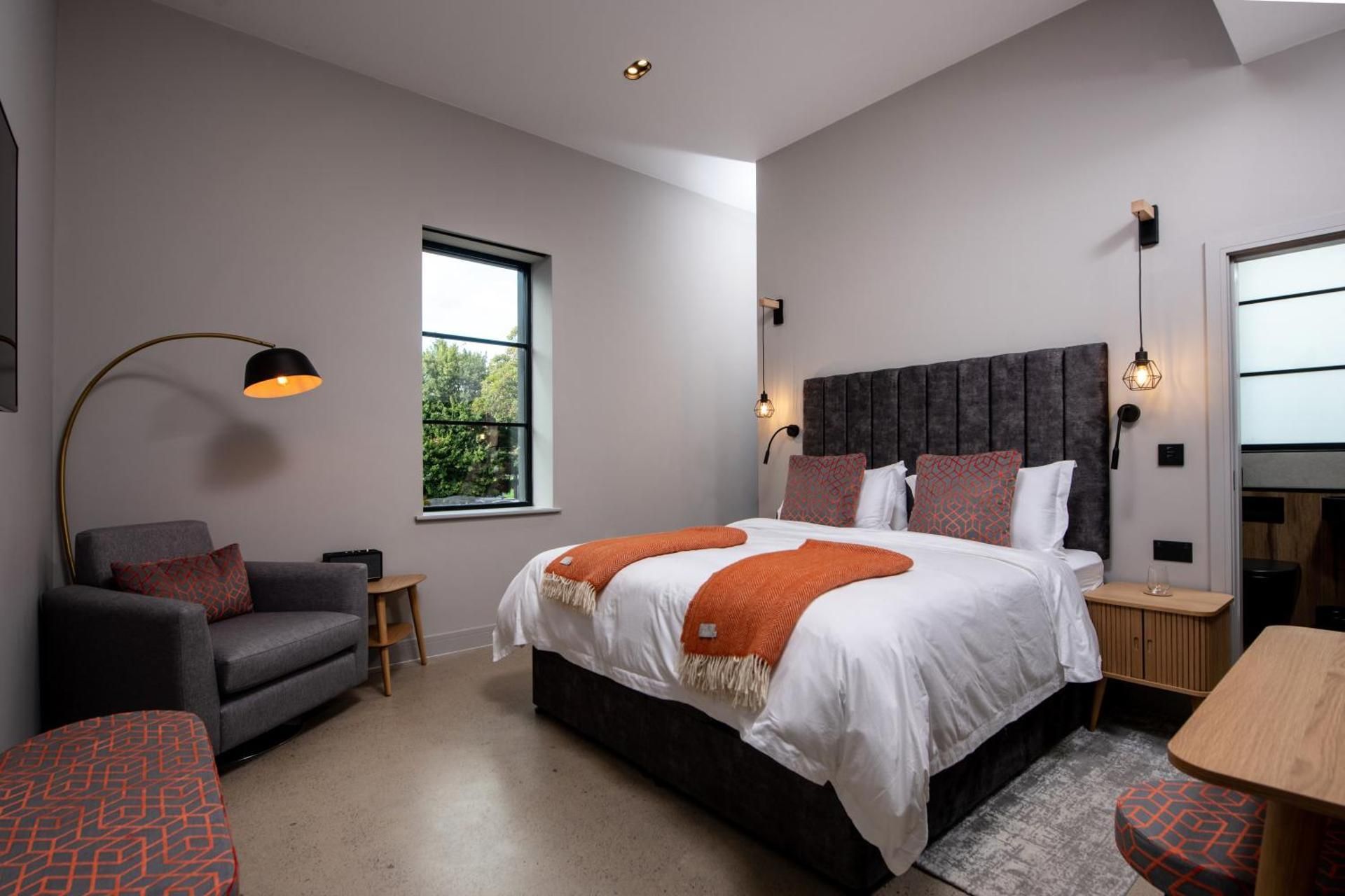 Superior King Suite
