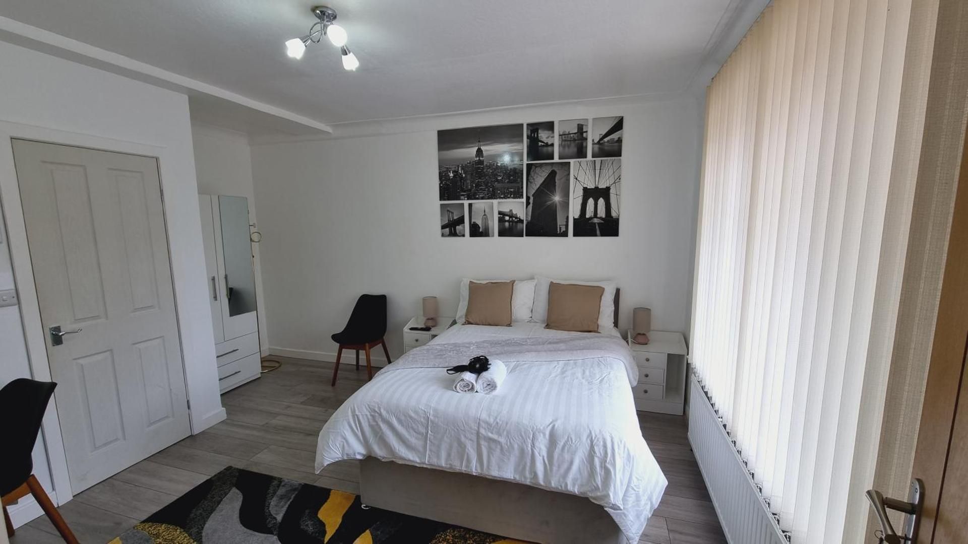 Deluxe Double Room with Shower