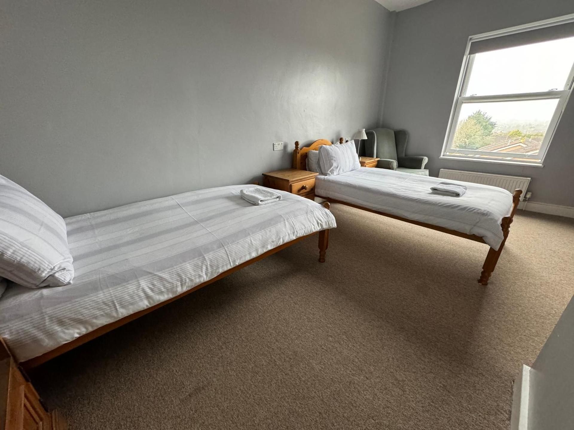 Standard Twin Room