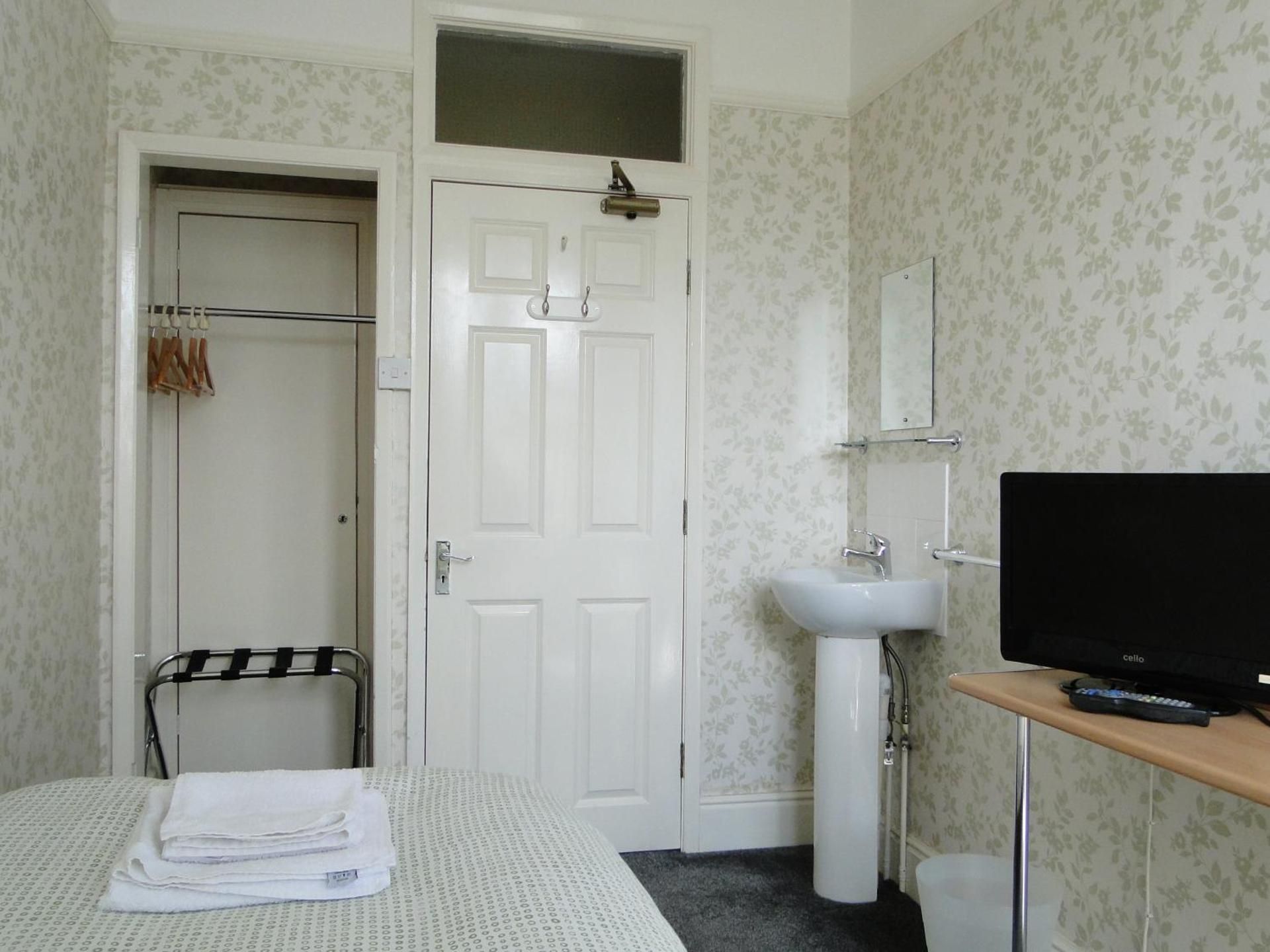 Rockleaze Guesthouse Economy Single Room 2