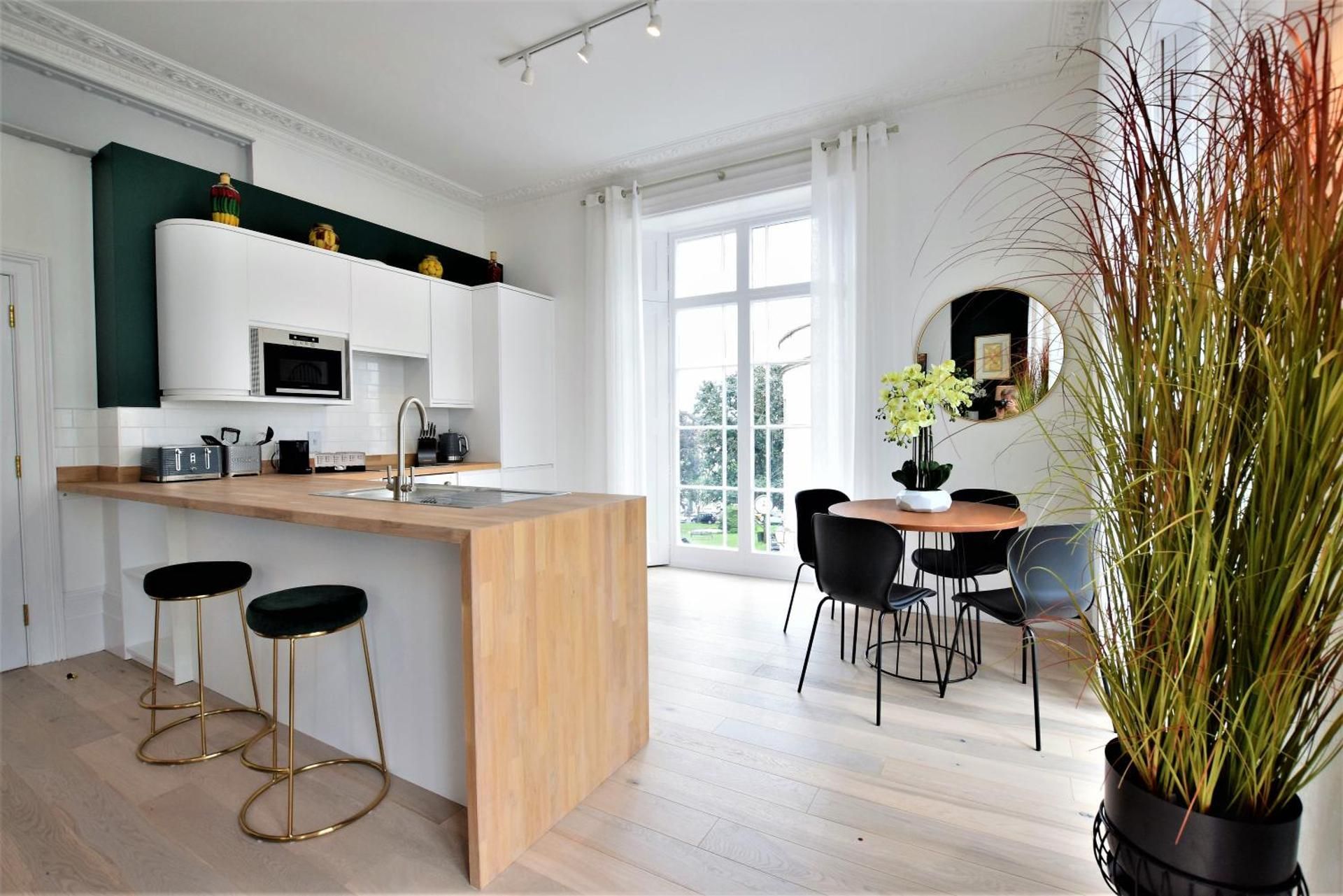 One Bedroom Apartment