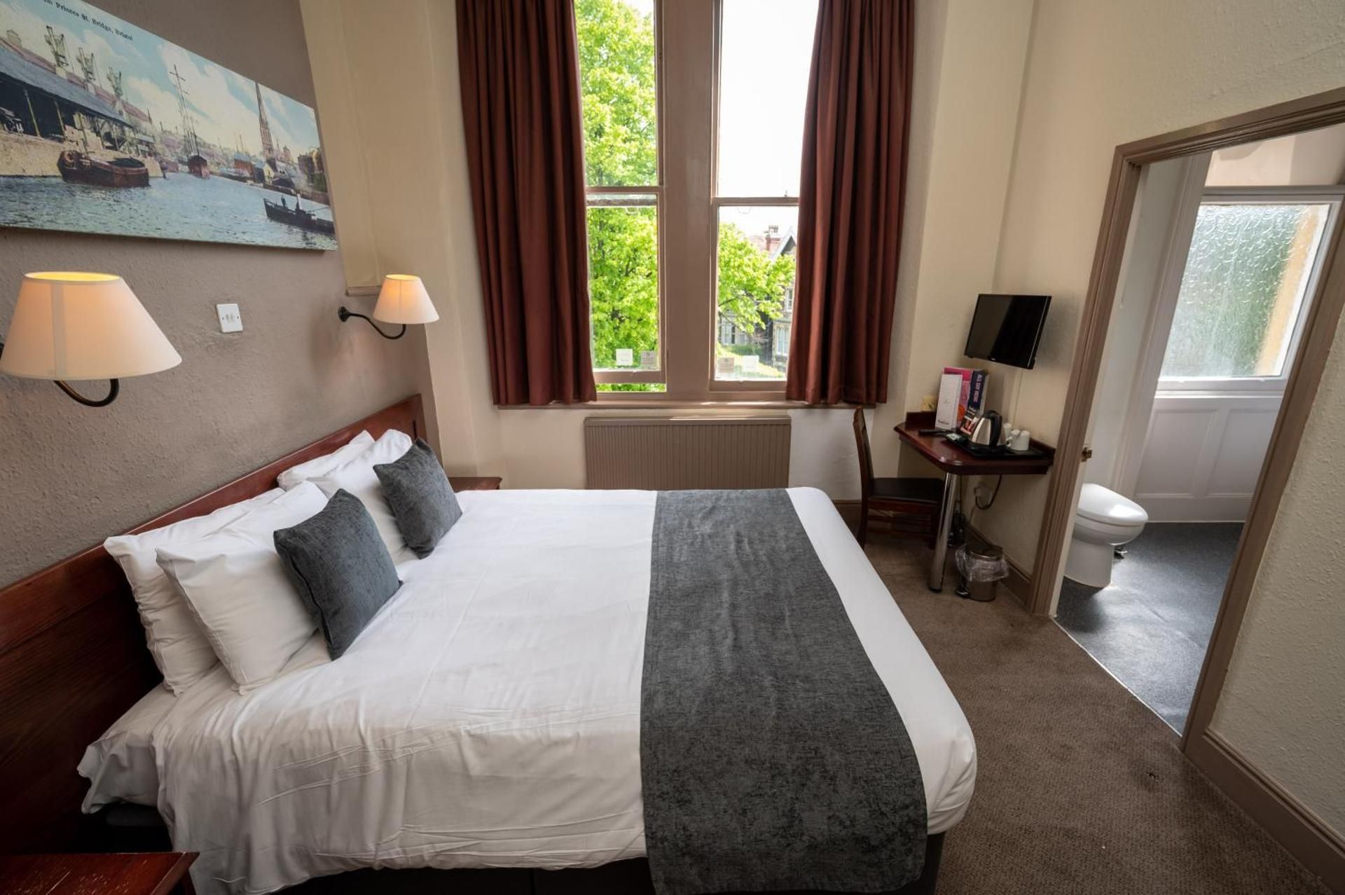 Small Double Room