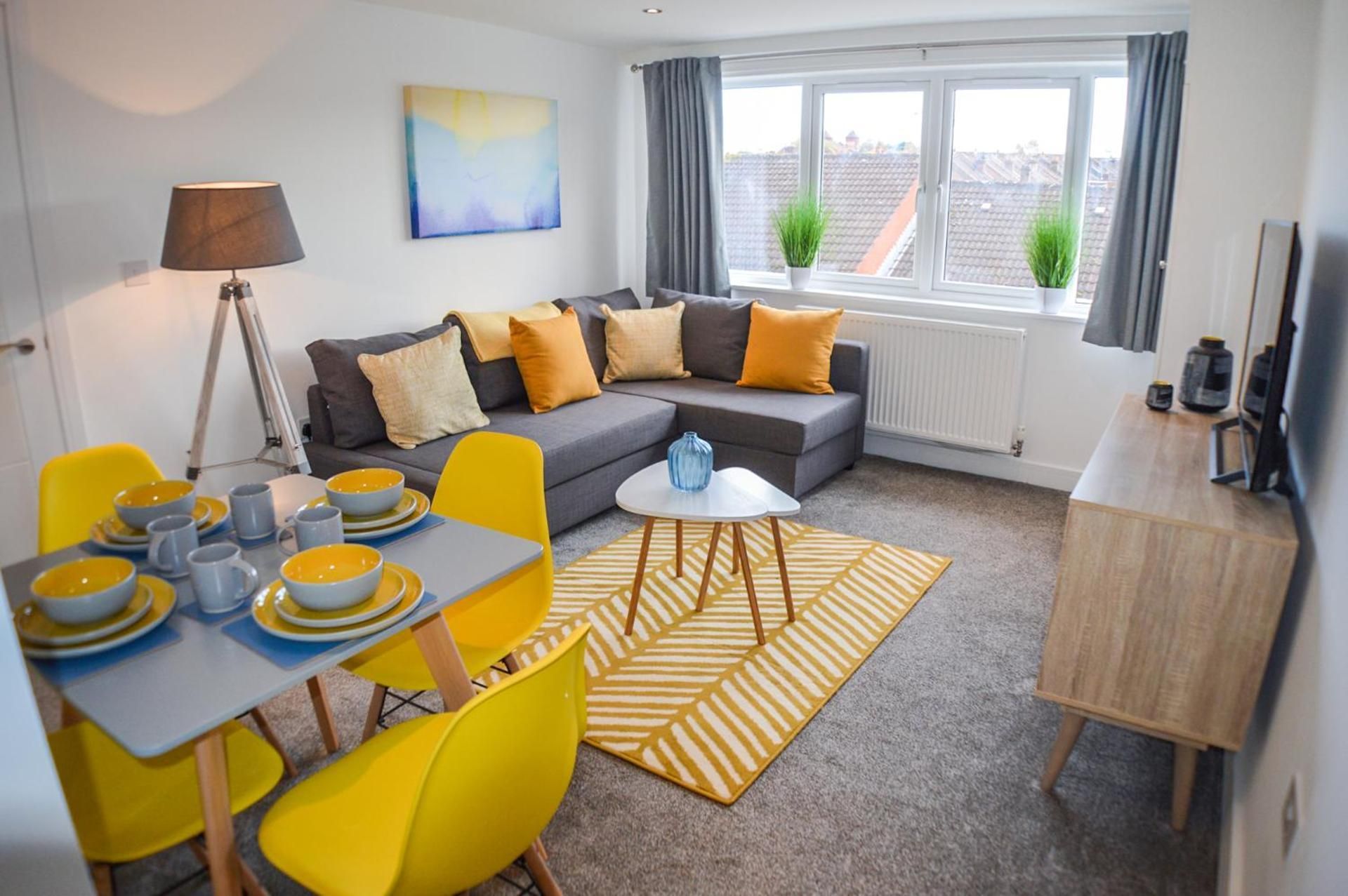 DELUXE APARTMENT