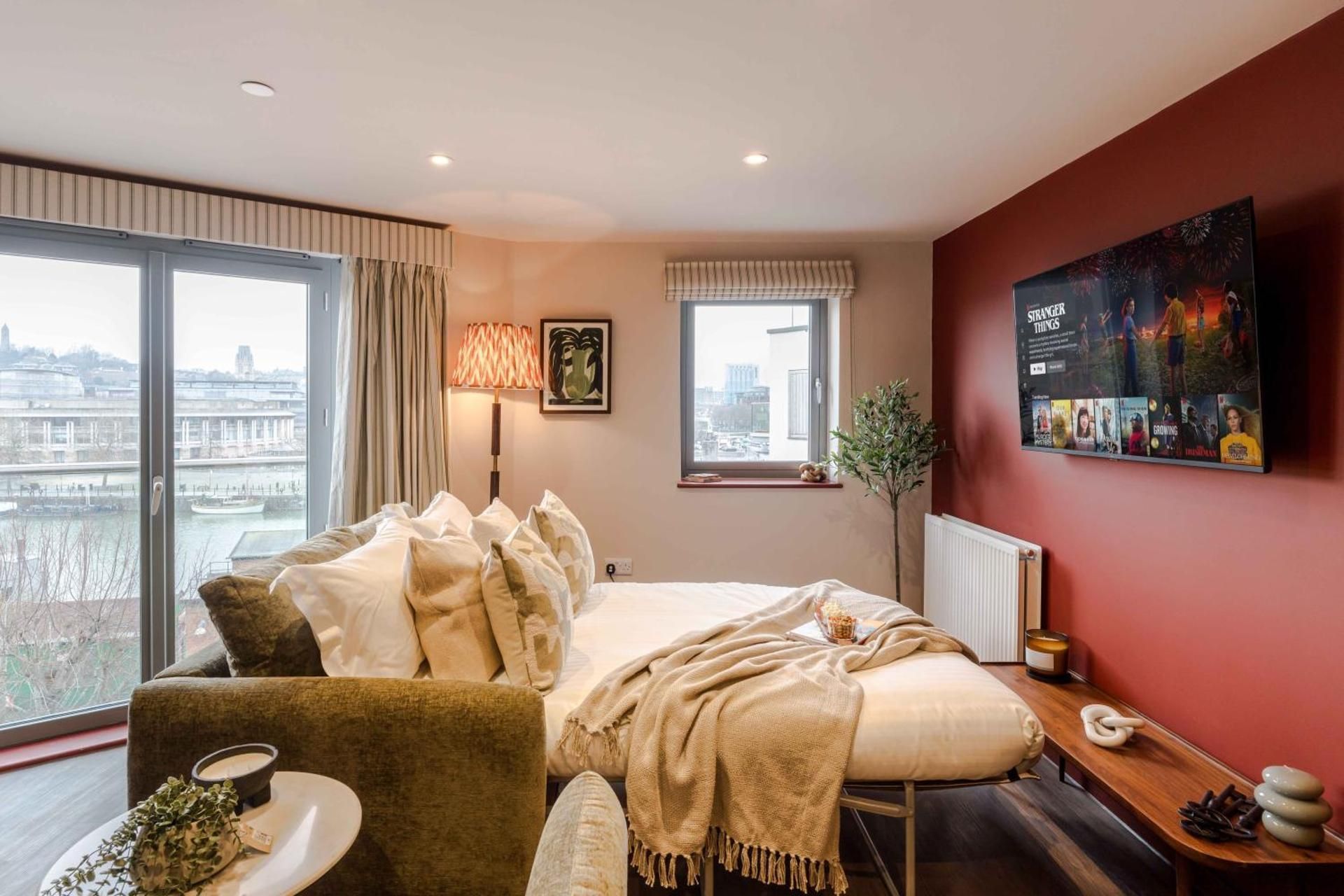 Two-Bedroom Deluxe Apartment