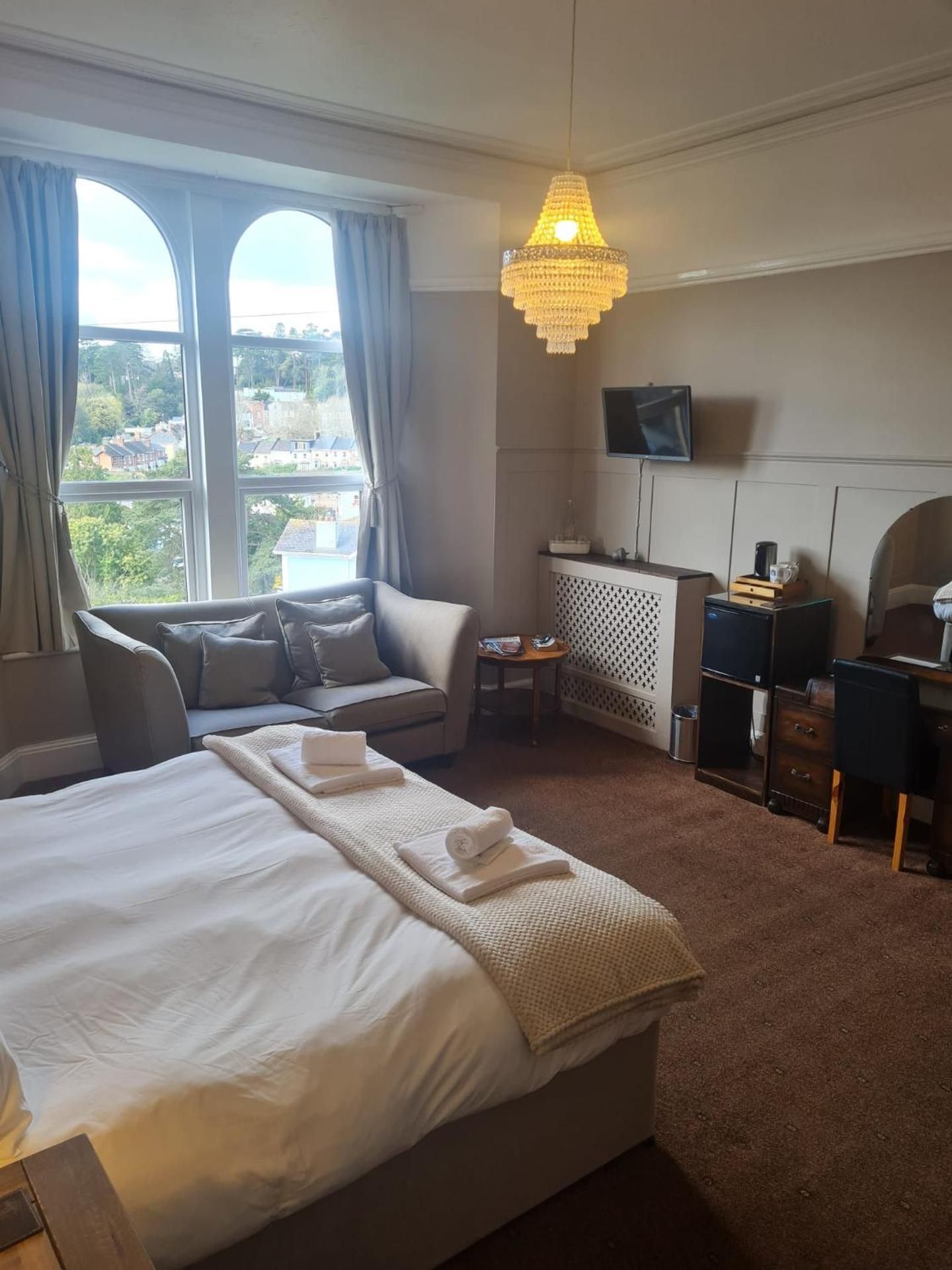 Large Double or Twin Room