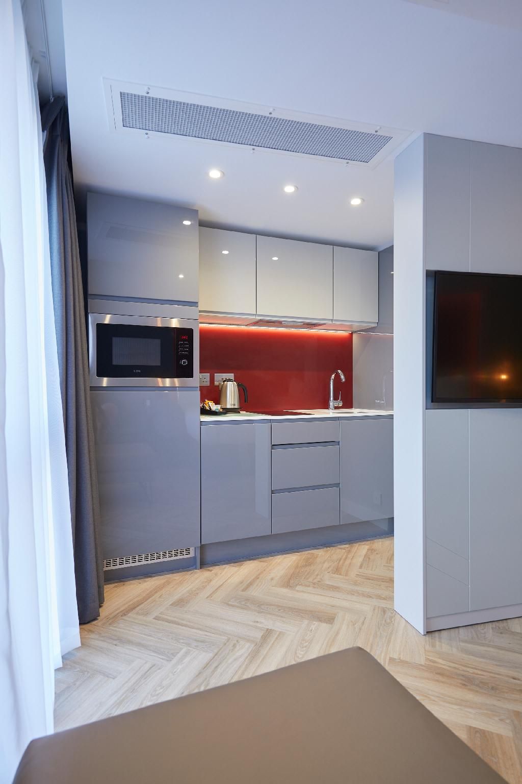 Roomzzz York City Smart Studio 3