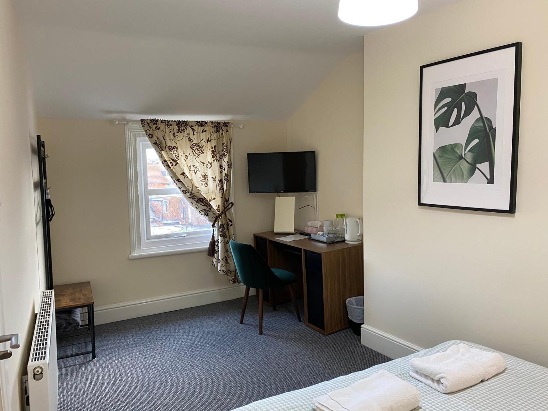 Be My Guest Liverpool Double Room 2