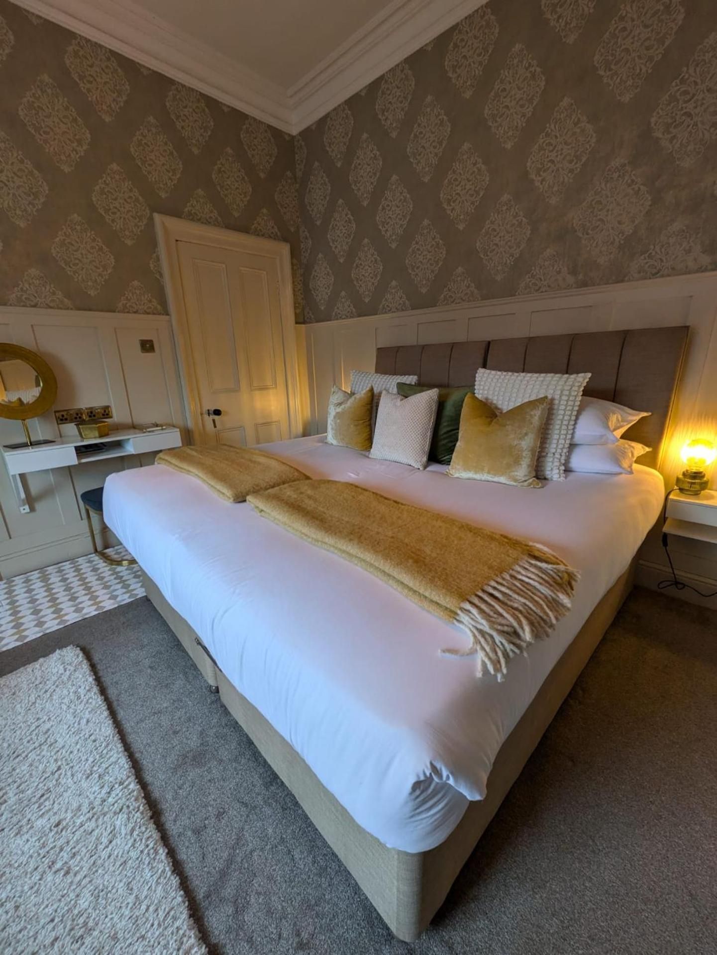 King Room