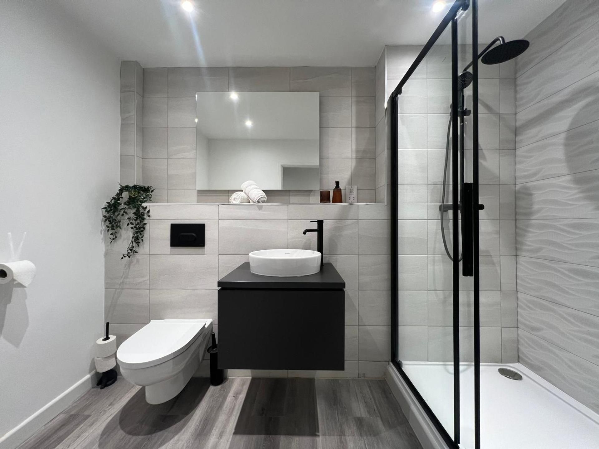 Two-Bedroom Deluxe Apartment