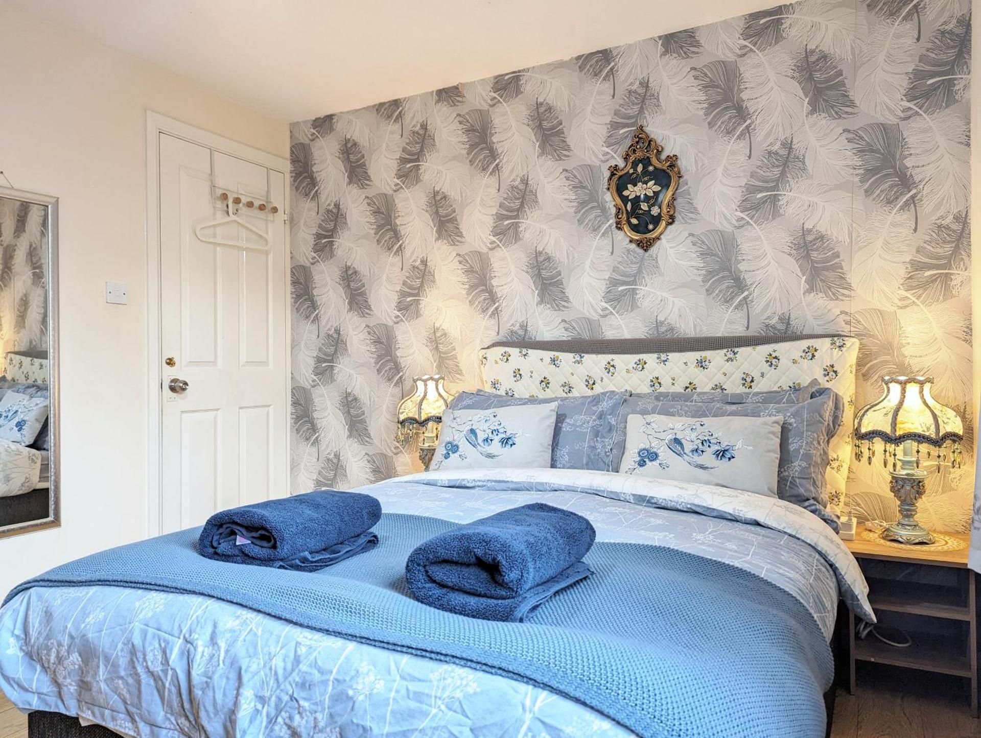 Standard Double Room with Shared Bathroom