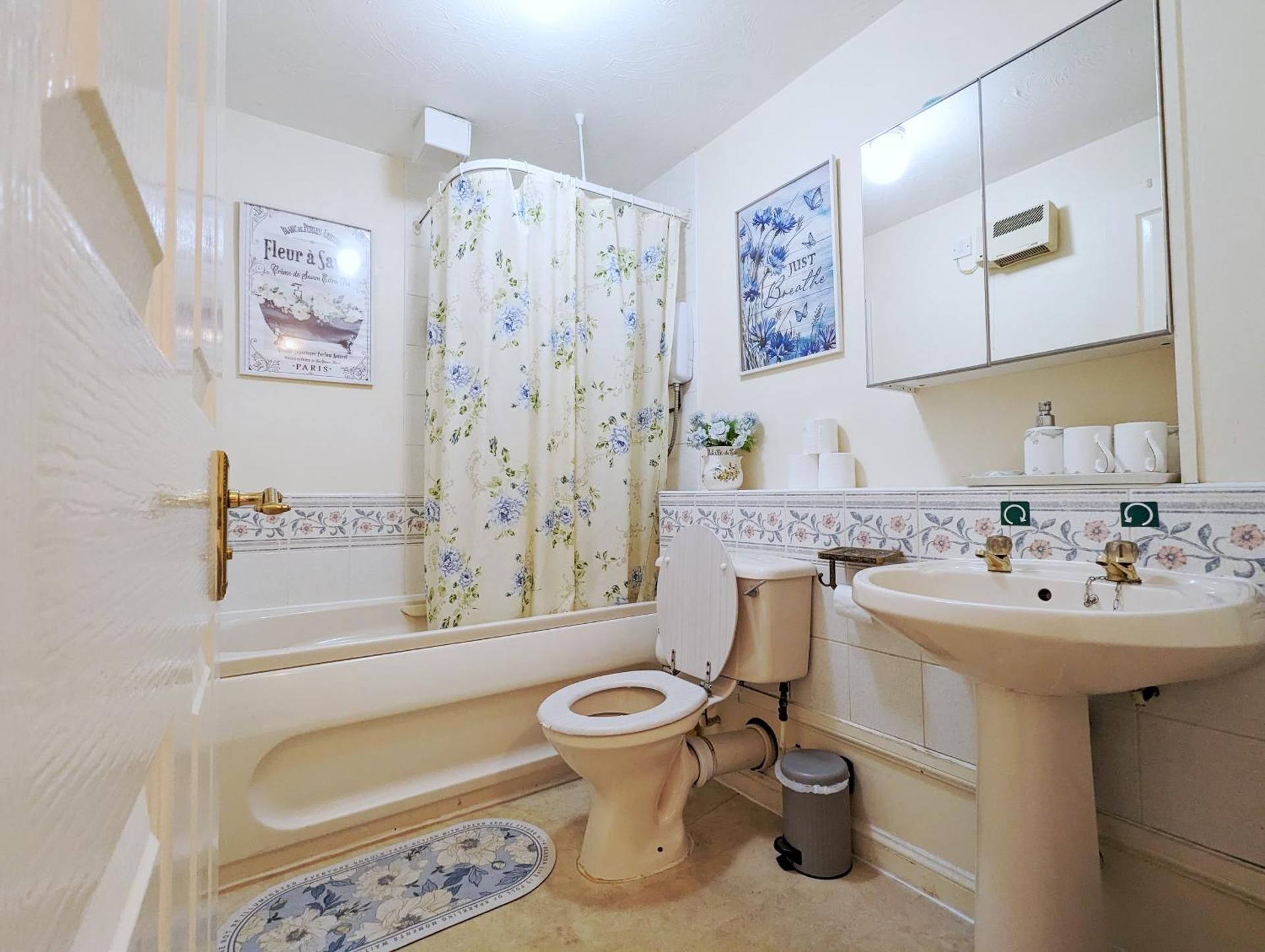 Double Room with Shared Bathroom
