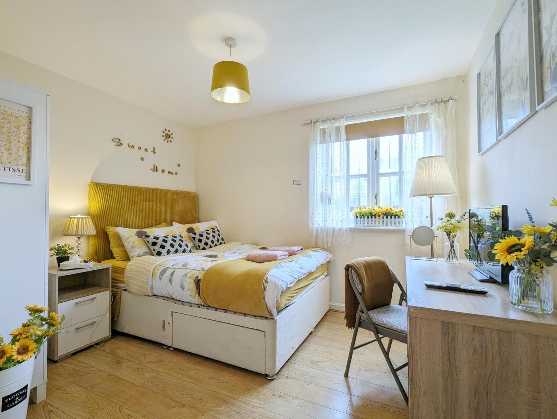 Double Room with Shared Bathroom