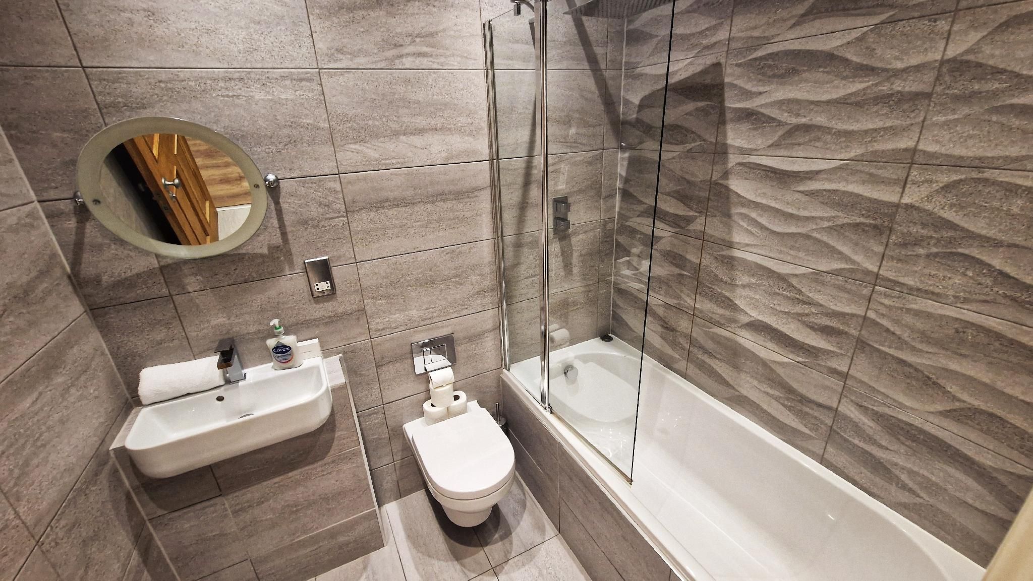 Water Street Aparthotels Room 3 2