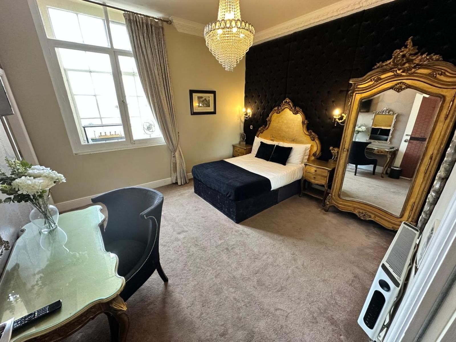 Double Room with Spa Bath