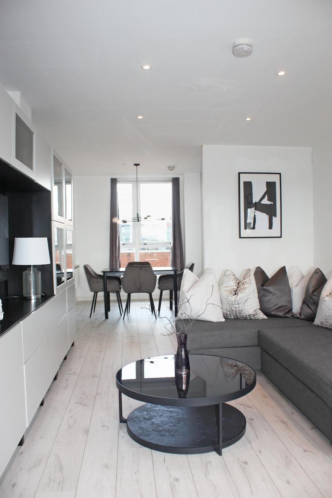 Two Bedroom Penthouse Apartment with Balcony