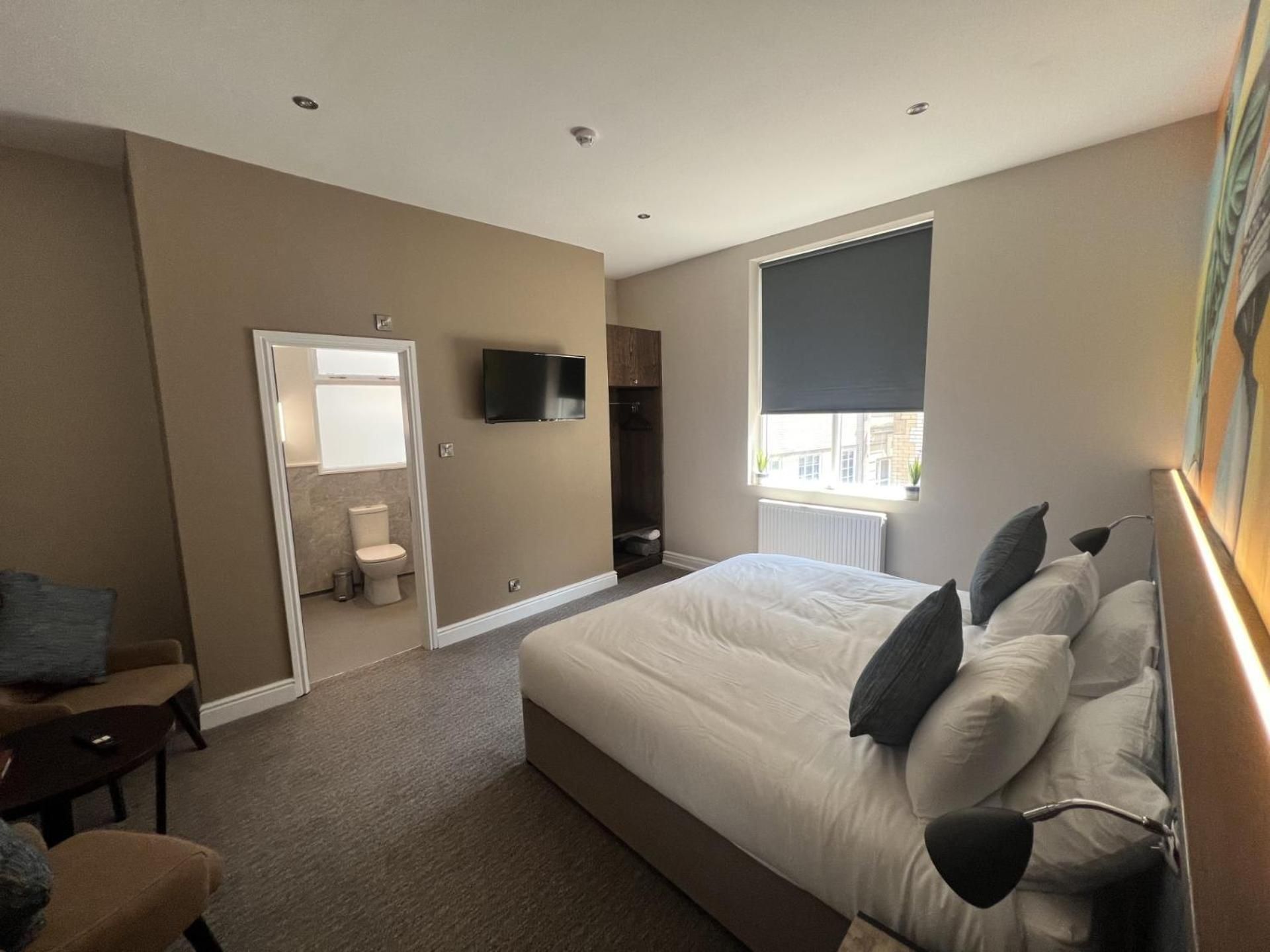 Fenwick Sunrise Hotel Standard Double Room