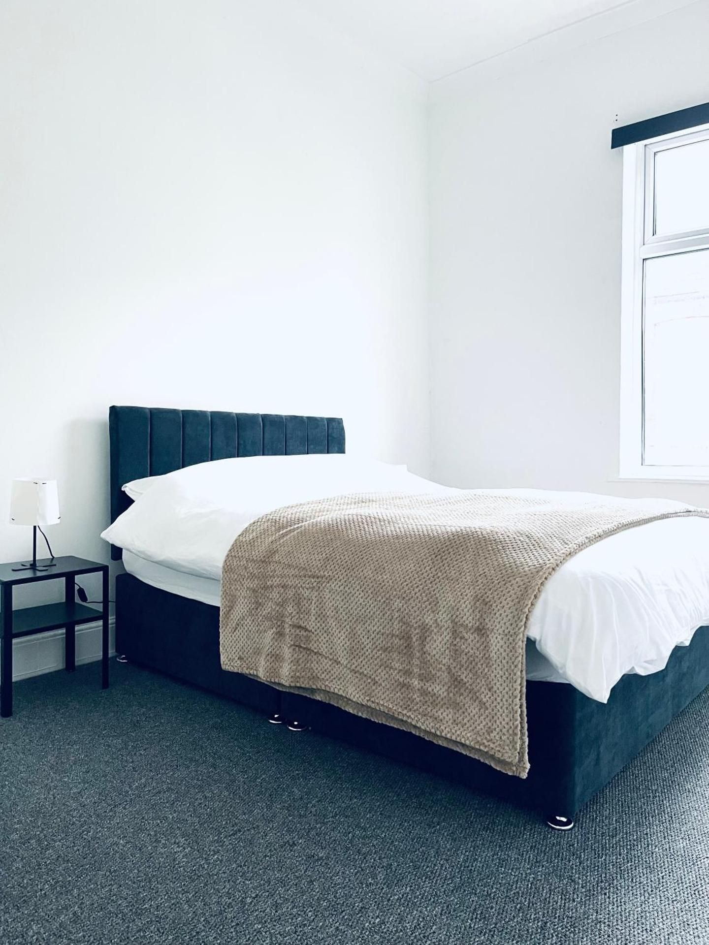 Valley Road, Anfield LFC Double Room with Shared Bathroom