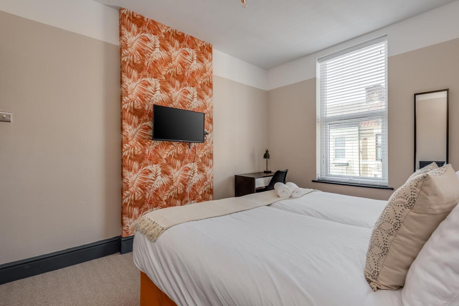 Deluxe Double or Twin Room