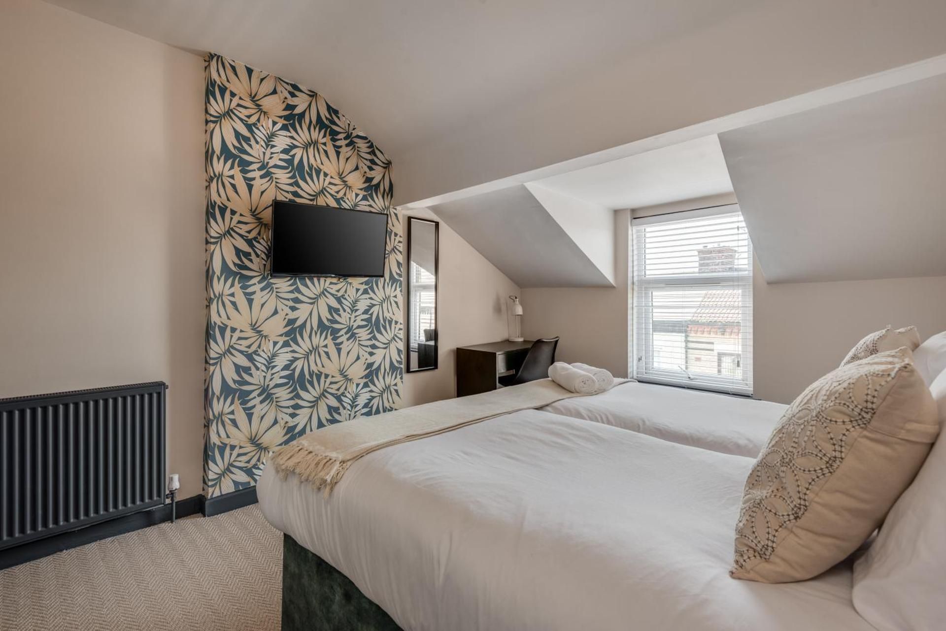 Double or Twin Room with Private External Bathroom