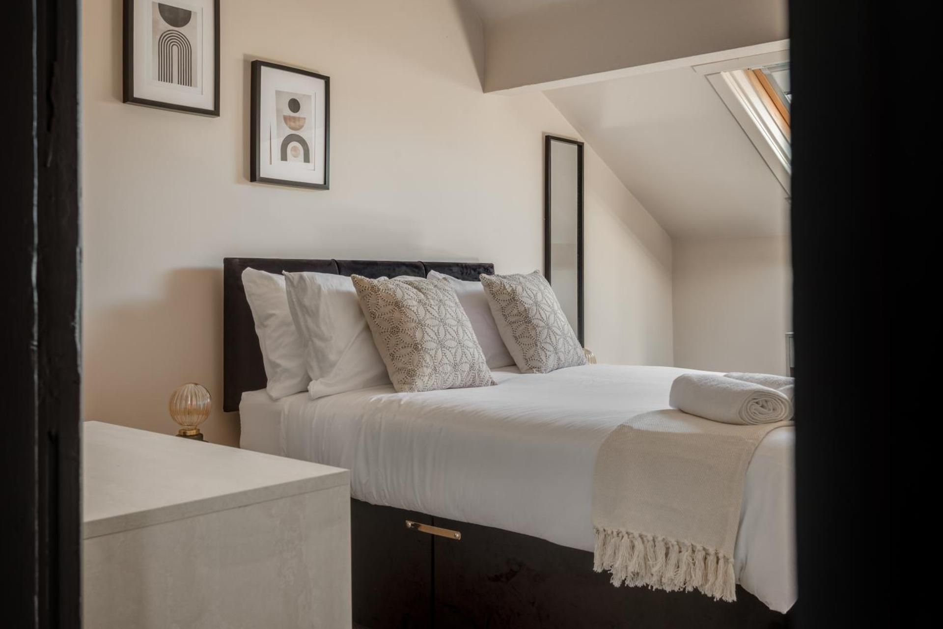 Double Room with Private Bathroom