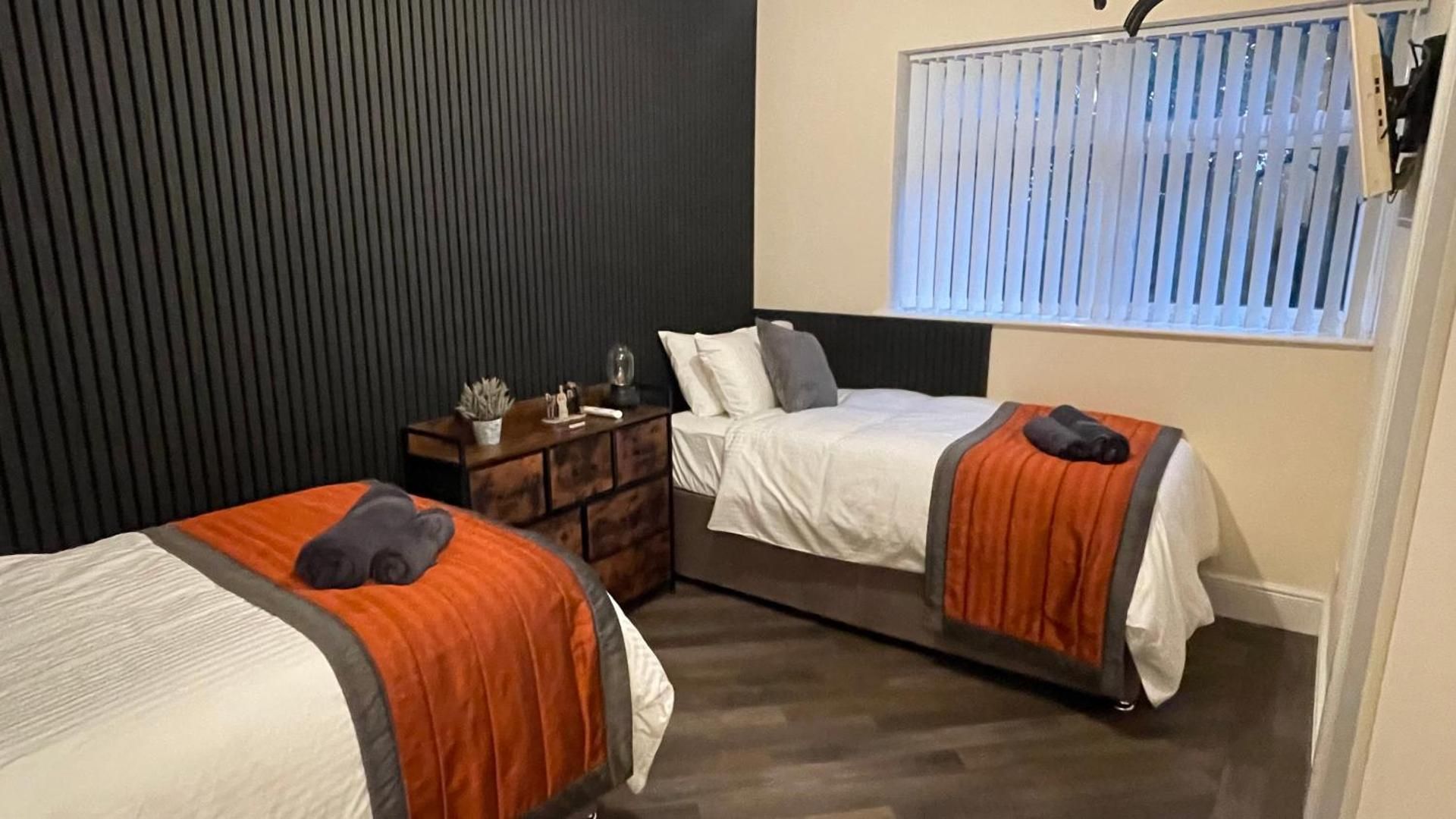 ANFIELD PLACE TO STAY Twin Room