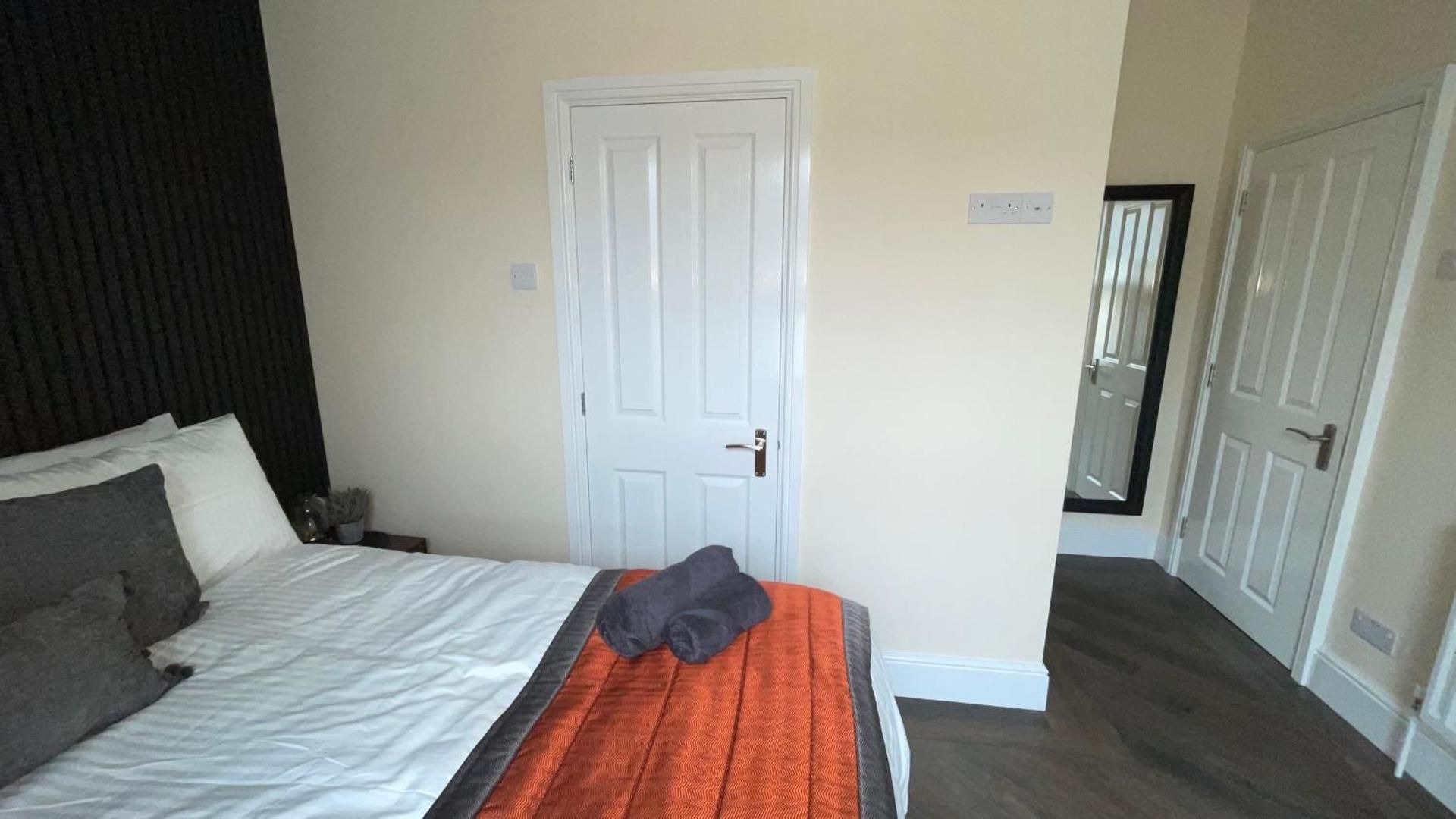 Deluxe Double Room with Shower