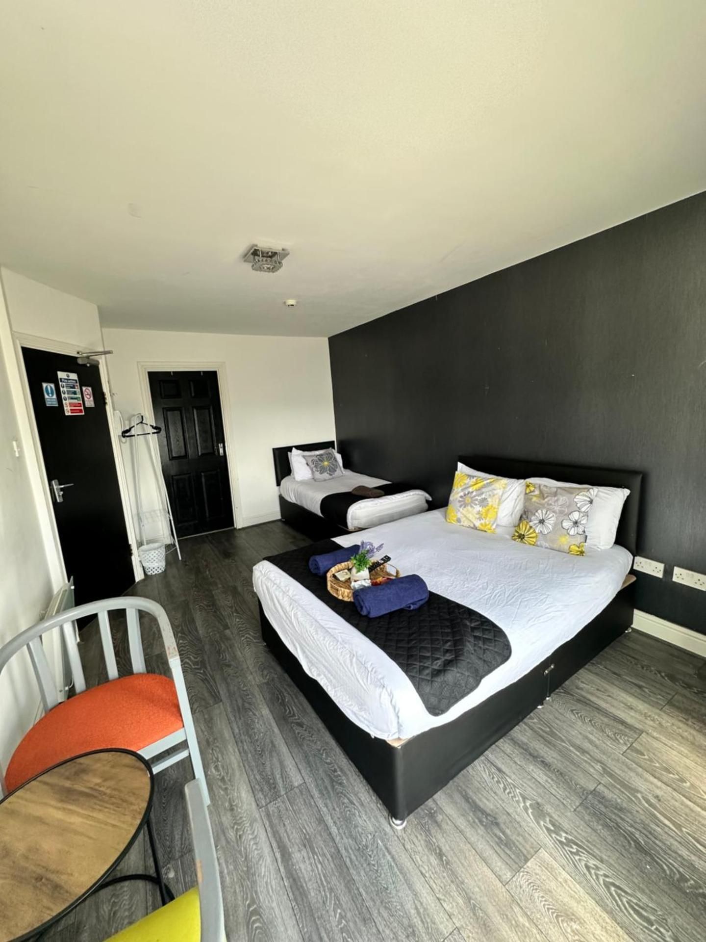 Triple Room with Private Bathroom