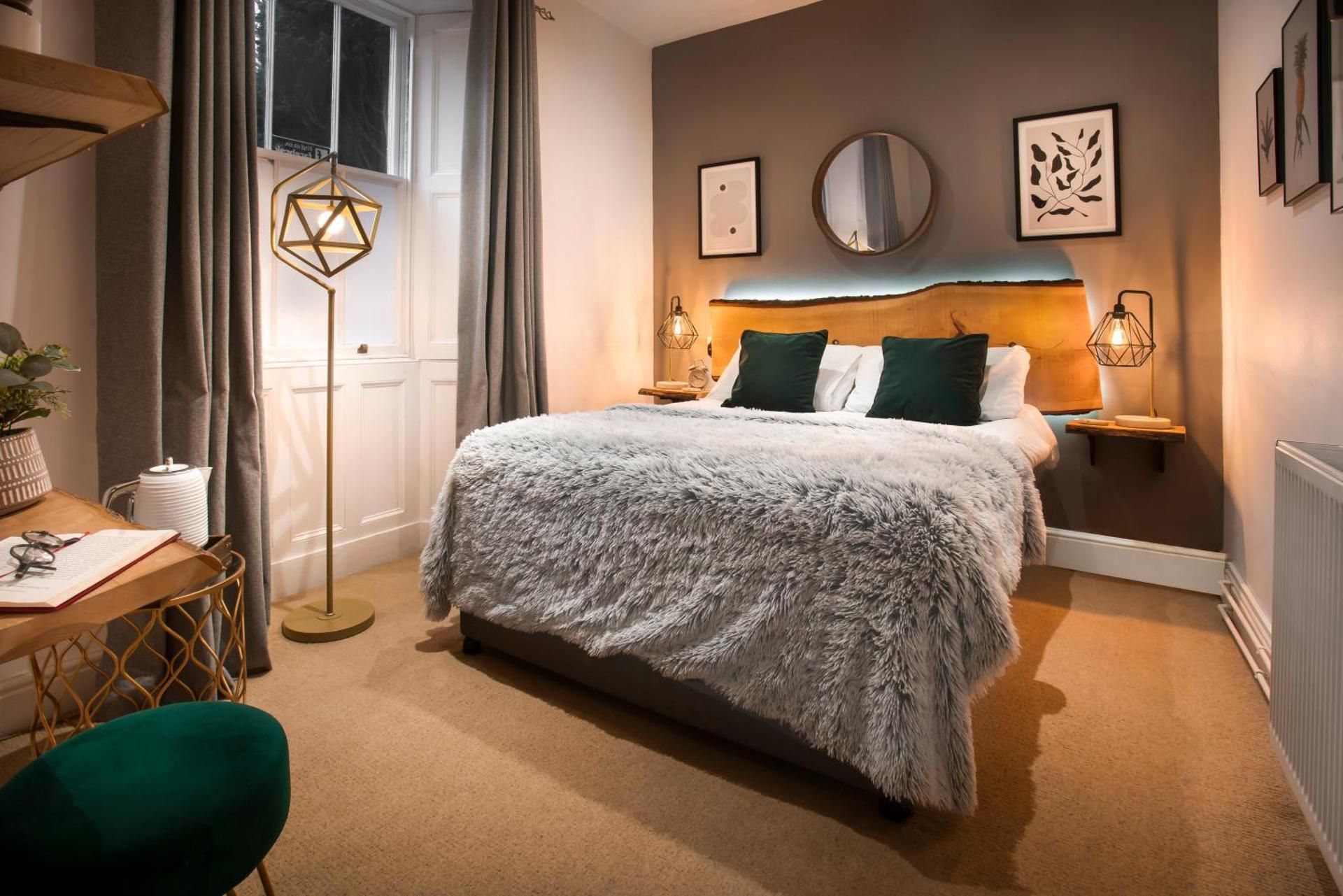 Double Room with Private External Bathroom