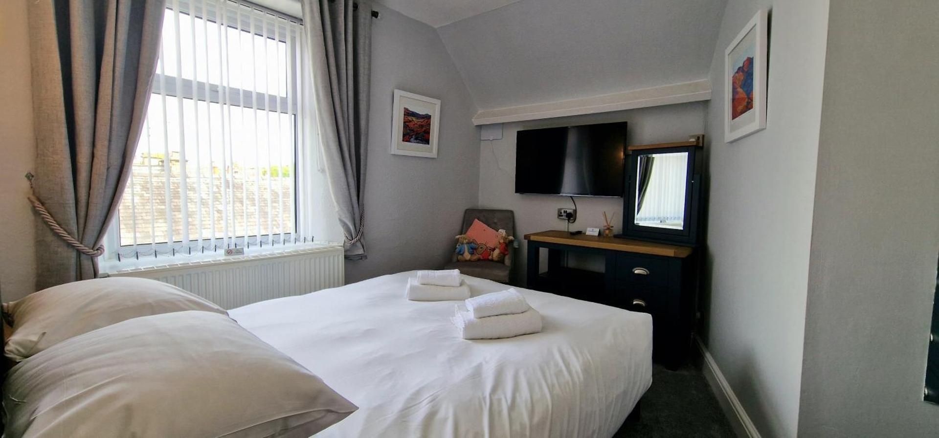 Standard King Room